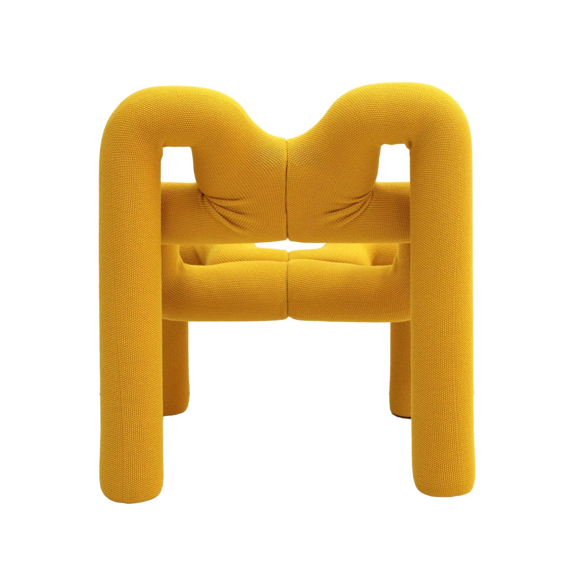 https://a.1stdibscdn.com/contemporary-armchairs-mod-ekstrem-designed-by-terje-ekstrom-for-sale-picture-5/f_9718/f_392940321713278111502/LA00100278e_Ekstrem_Chair_master.jpg