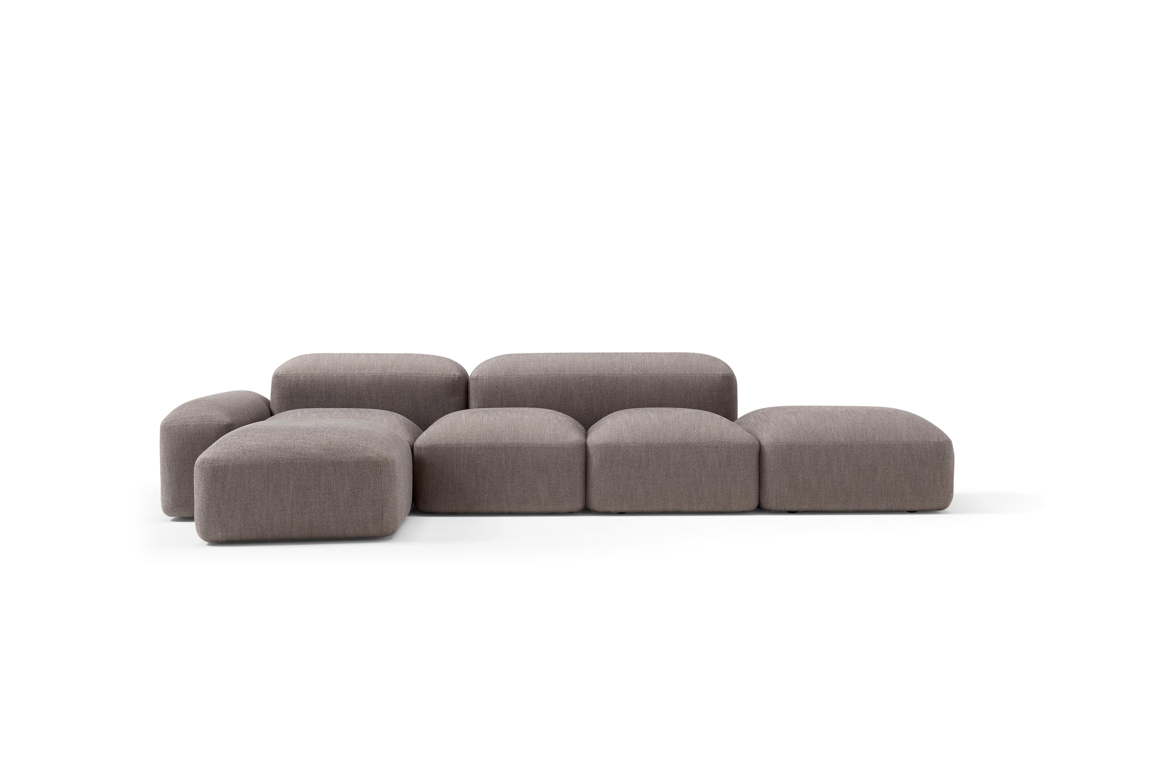 https://a.1stdibscdn.com/linamore-lapis-fabric-sofa-composition-by-amura-lab-for-sale-picture-5/f_12192/f_421832421730833046780/LAPIS_E019_linamore116_1_master.jpg