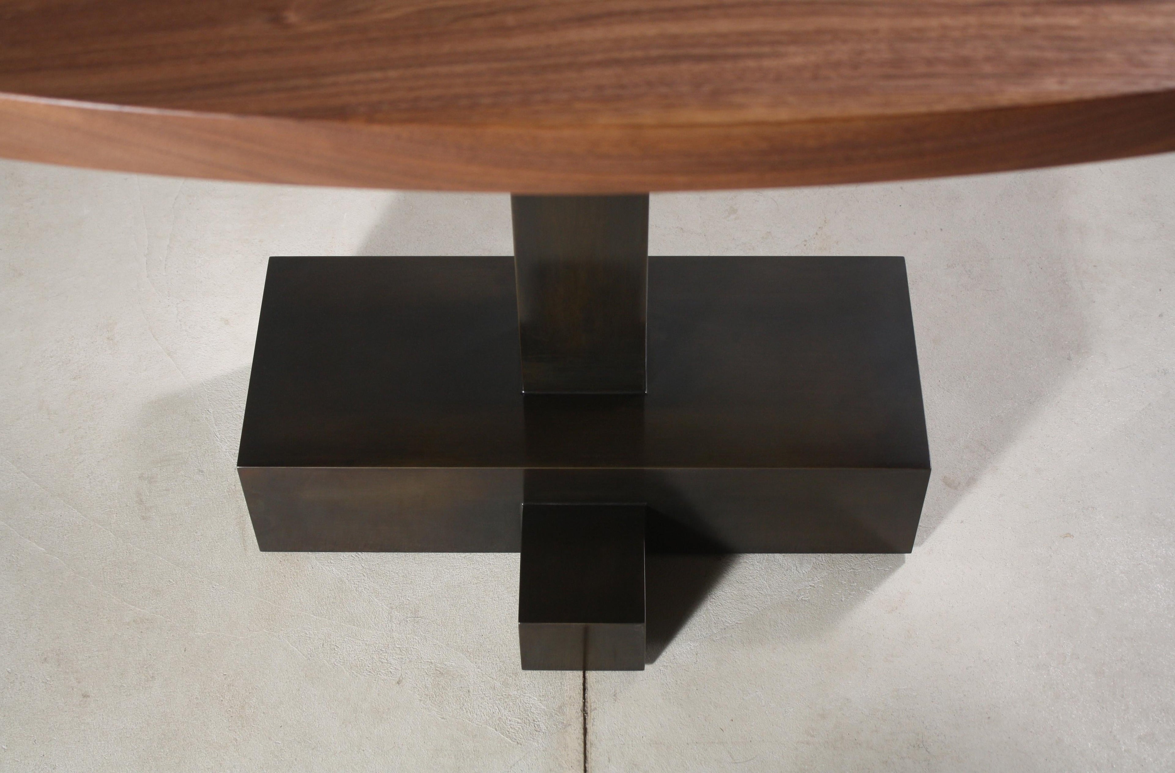 https://a.1stdibscdn.com/juno-oval-dining-table-by-laylo-studio-for-sale-picture-5/f_12192/f_424658421732566830661/LAYLO_JUNO_OVAL_4_master.JPG