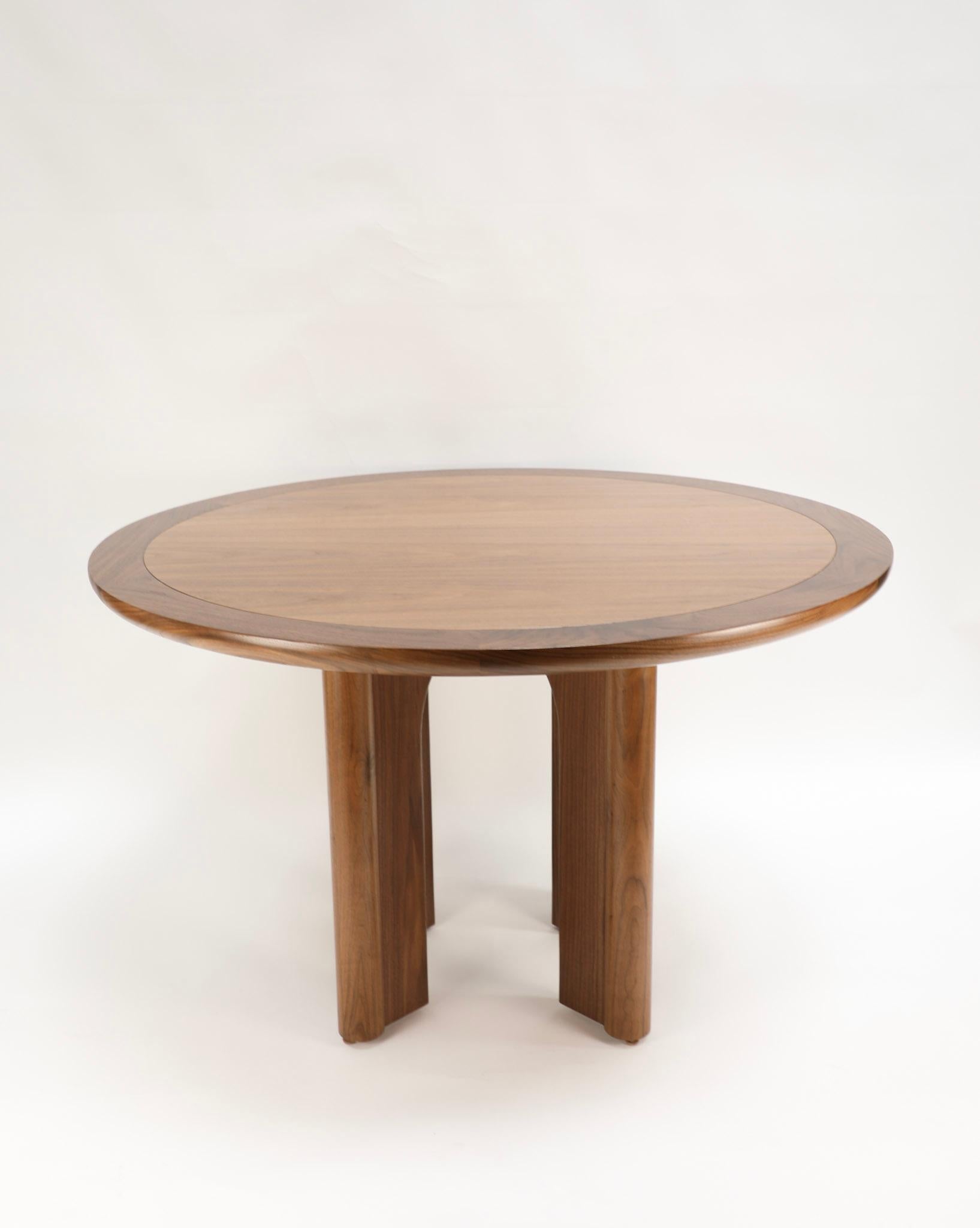 https://a.1stdibscdn.com/newton-dining-table-by-disc-interiors-x-lawson-fenning-for-sale-picture-4/f_8060/f_434628721738610727788/LF11428A_master.jpg