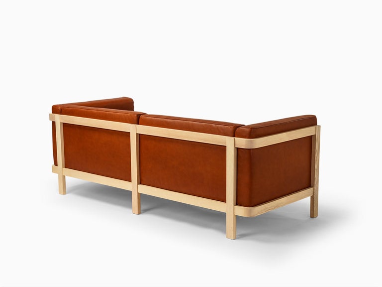 https://a.1stdibscdn.com/lift-minimalist-3-seats-sofa-in-solid-oak-wood-and-leather-seat-for-sale-picture-6/f_60192/f_480420221766057962248/LIFT_3_ASH_3_4x3_2000_master.jpg?width=768