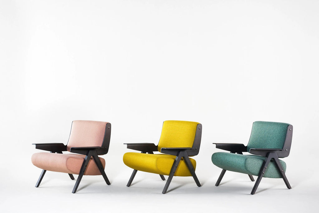 https://a.1stdibscdn.com/lina-iconic-armchair-by-gianfranco-frattini-for-tacchini-for-sale-picture-5/f_105752/f_463273921755597210075/LINA_Tacchini_Italia_Forniture_336884_rel6f66498_master.jpeg