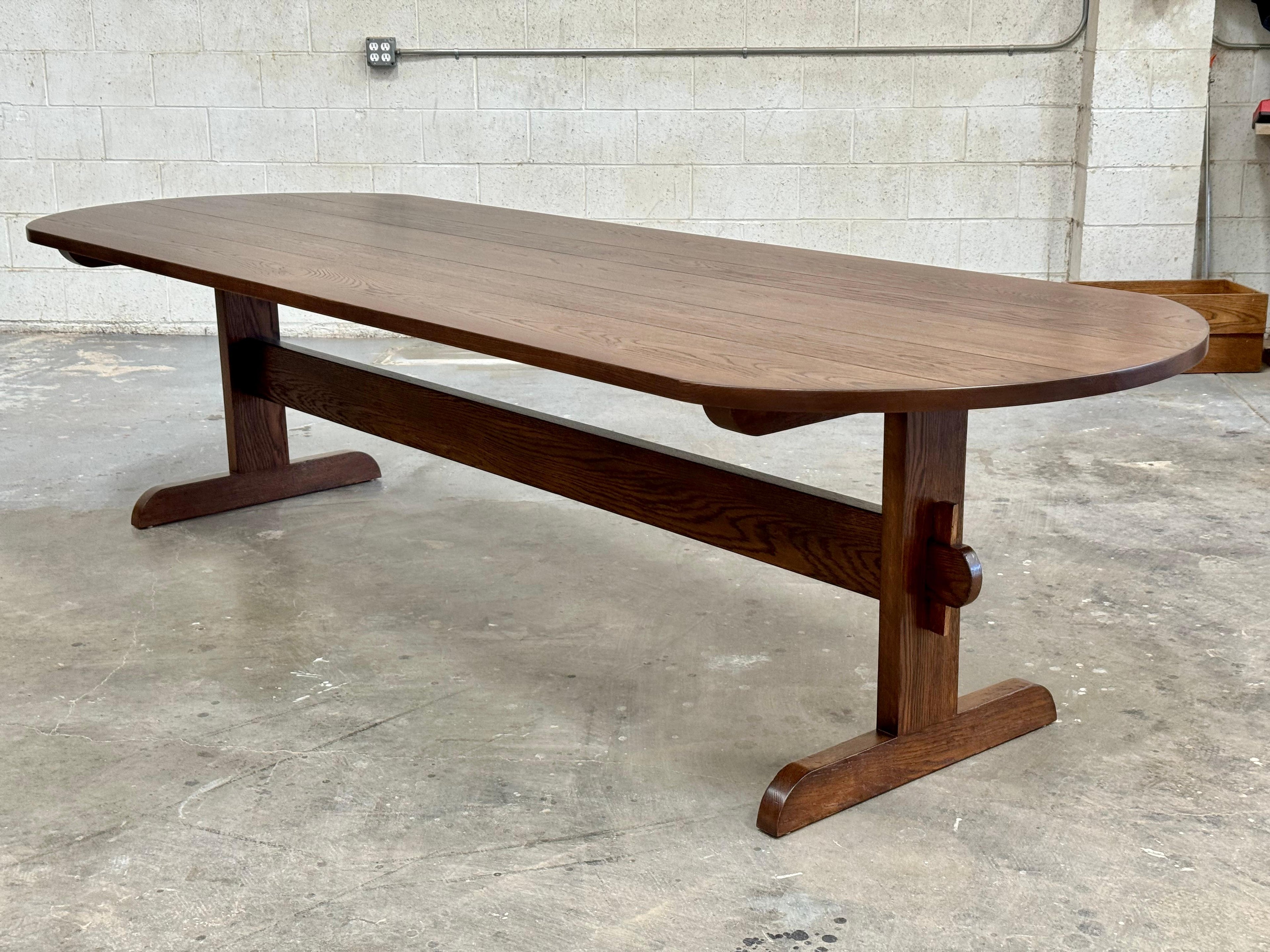 https://a.1stdibscdn.com/signe-dining-table-made-from-walnut-by-petersen-antiques-for-sale-picture-2/f_8065/f_432778221737552162592/LN_1_master.jpg