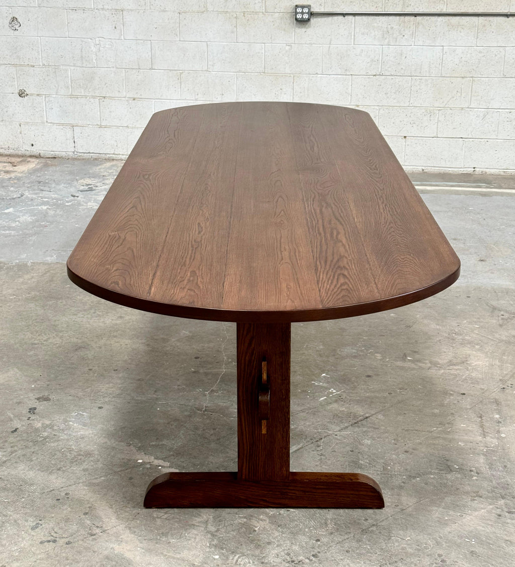 https://a.1stdibscdn.com/signe-dining-table-made-from-walnut-by-petersen-antiques-for-sale-picture-3/f_8065/f_432778221737552177581/LN_3_master.jpg