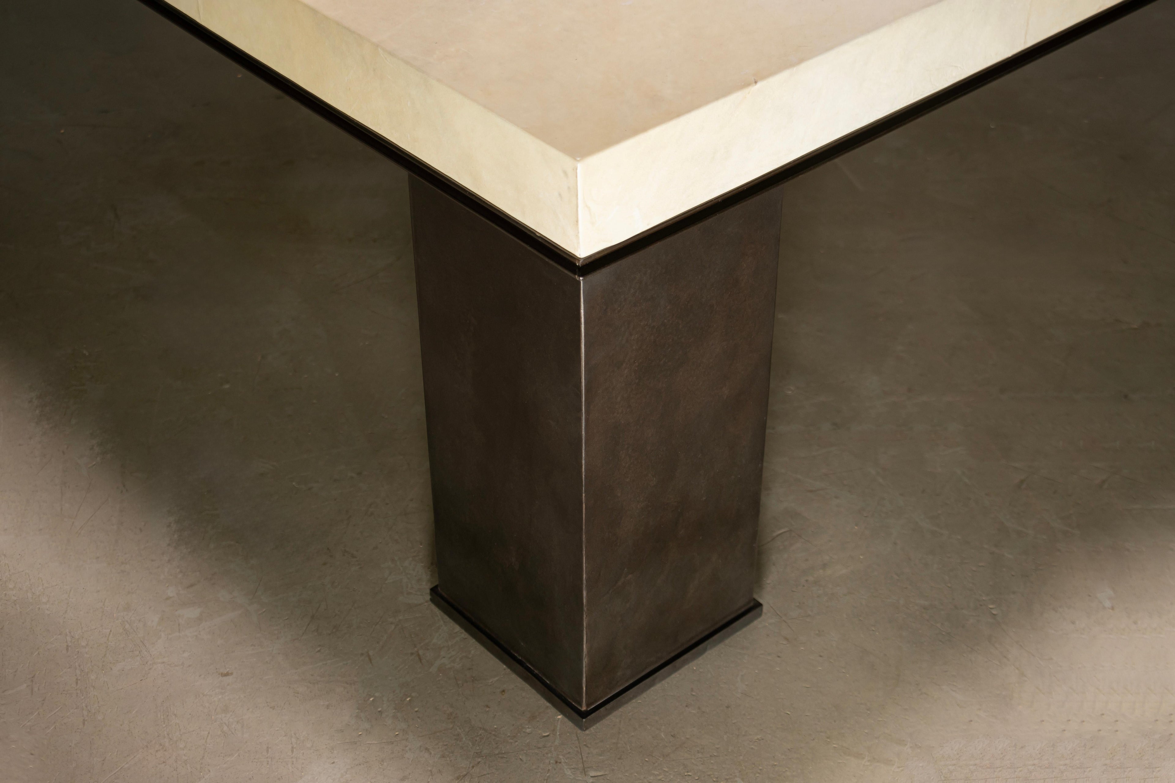 https://a.1stdibscdn.com/square-modern-metal-parchment-coffee-table-by-costantini-michelangelo-for-sale-picture-7/f_25173/f_404384421719931728200/LOB_006_for_L_Ermitage_by_Costantini_06_master.jpg