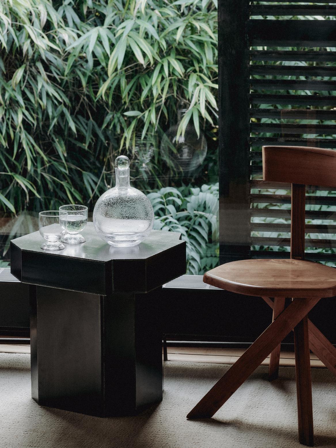 https://a.1stdibscdn.com/contemporary-side-table-or-stool-funki-02-raw-iron-by-louise-roe-for-sale-picture-6/f_31233/f_346312121686062479820/LOUISE_ROE30120_master.jpg