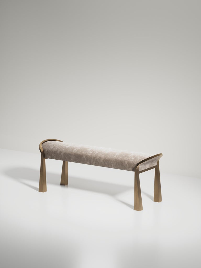 https://a.1stdibscdn.com/velvet-upholstered-bench-with-sculptural-brass-legs-by-ry-augousti-for-sale-picture-7/f_45491/f_406270021721021074010/LOV21_BRG_VLO0002_master.jpg?width=768