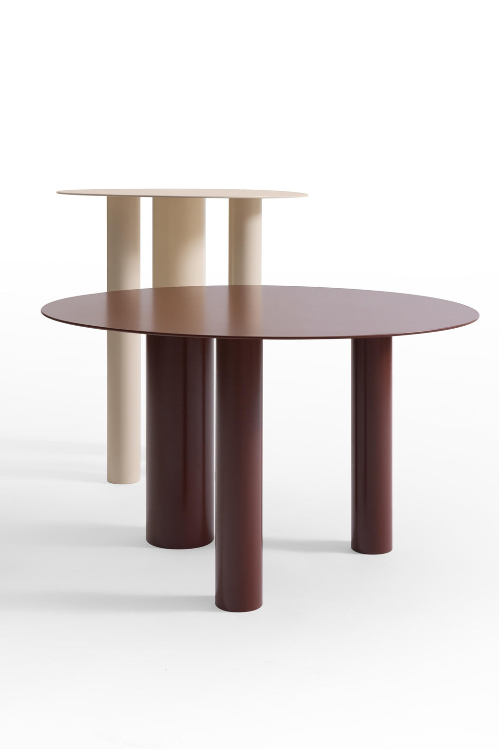 https://a.1stdibscdn.com/brandt-low-coffee-table-csl3-contemporary-rainbow-zinc-plating-steel-by-noom-for-sale-picture-8/f_42321/f_462560421755101937640/LOW_COFFEE_TABLE_BRANDT_CS2_4__master.jpg