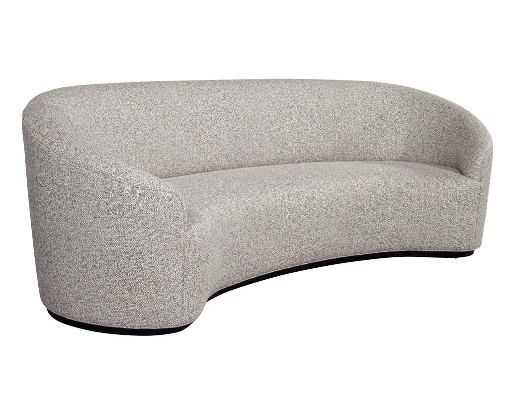 https://a.1stdibscdn.com/custom-modern-curved-sofa-in-grey-textured-linen-for-sale-picture-2/f_8849/1605634515120/LR_3249_Custom_Mid_Century_Modern_Inspired_Sofa_Lounger_002_master.jpg
