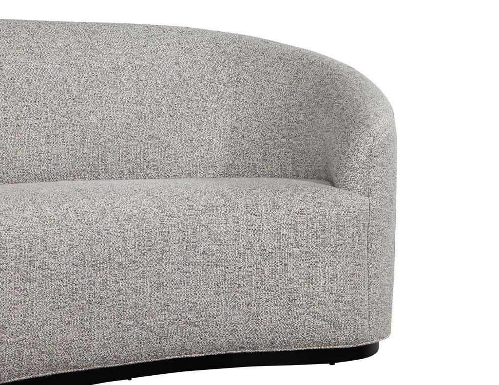 https://a.1stdibscdn.com/custom-modern-curved-sofa-in-grey-textured-linen-for-sale-picture-9/f_8849/1605634518362/LR_3249_Custom_Mid_Century_Modern_Inspired_Sofa_Lounger_009_master.jpg