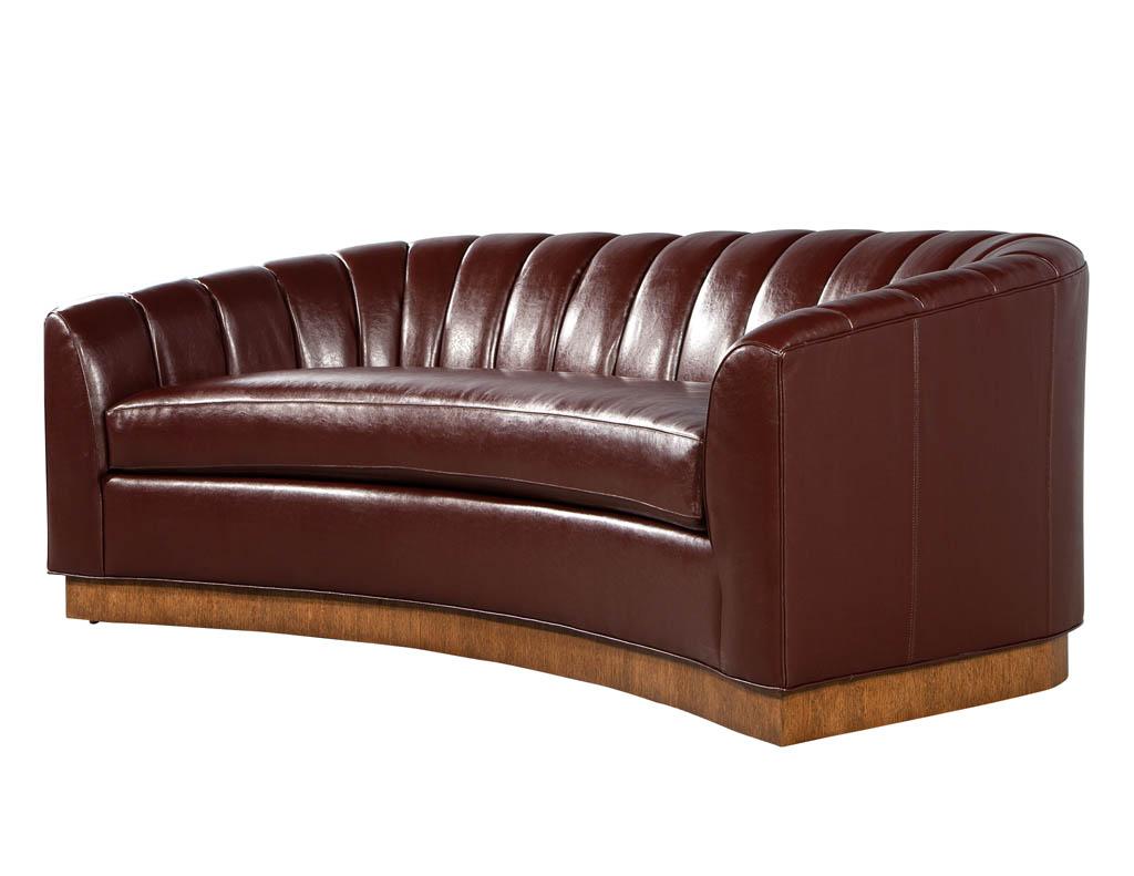 https://a.1stdibscdn.com/custom-curved-channel-back-leather-sofa-by-carrocel-for-sale-picture-8/f_8849/f_310861821667233541979/LR_3425_Custom_Curved_Channel_Back_Leather_Sofa_008_master.jpg