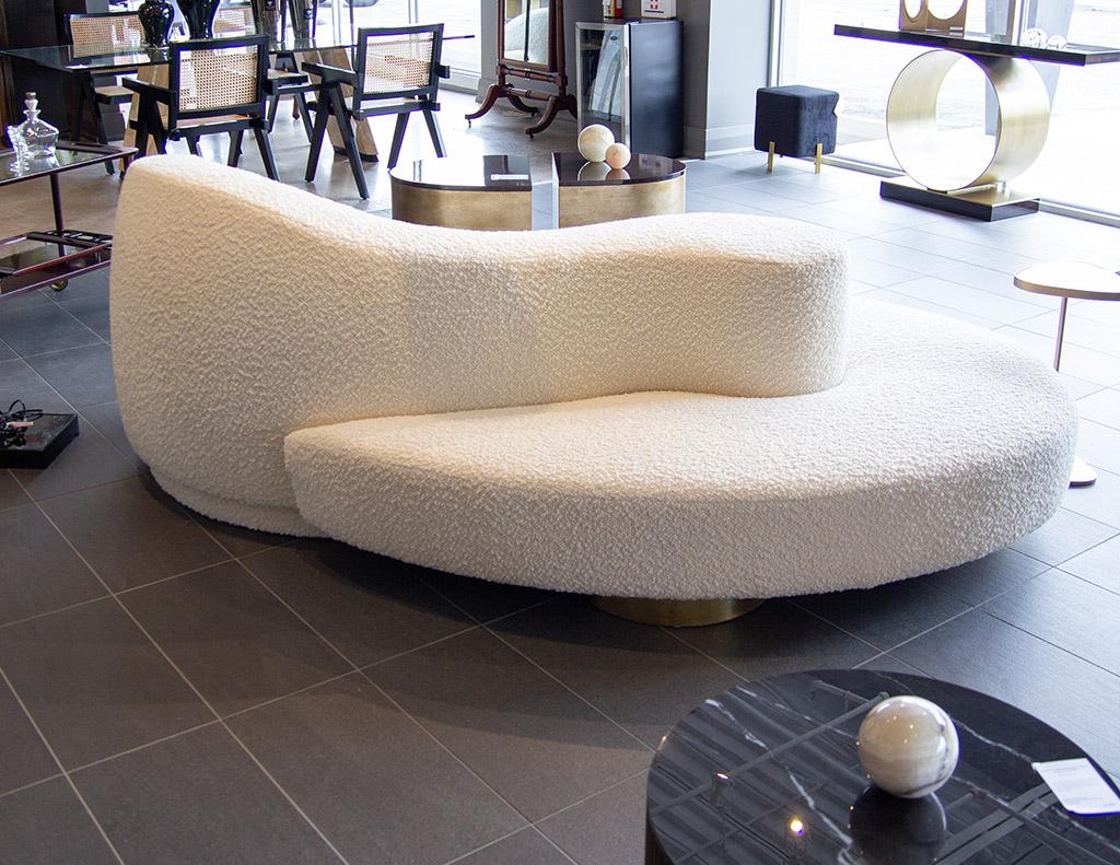 https://a.1stdibscdn.com/modern-curved-italian-boudoir-cloud-sofa-for-sale-picture-4/f_8849/f_356664221691771793413/LR_3460_Modern_Curved_Italian_Boudoir_Cloud_Sofa_0025_master.jpg