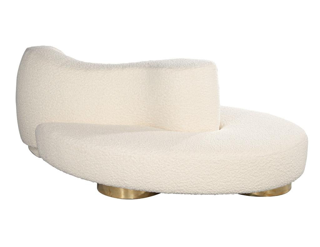 https://a.1stdibscdn.com/modern-curved-italian-boudoir-cloud-sofa-for-sale-picture-11/f_8849/f_356664221691771792777/LR_3460_Modern_Curved_Italian_Boudoir_Cloud_Sofa_007_master.jpg