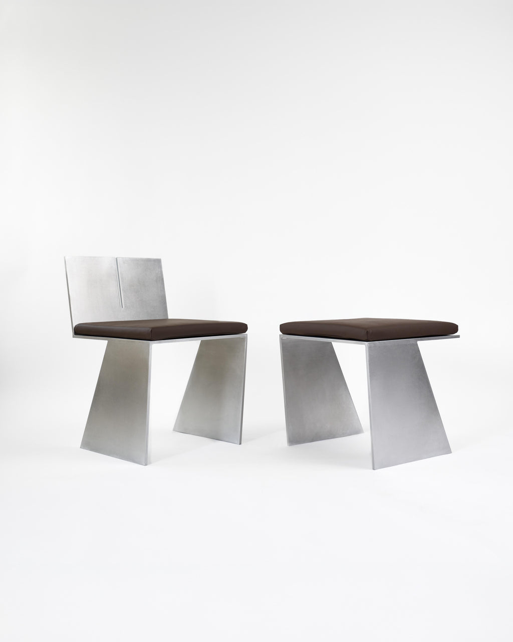 https://a.1stdibscdn.com/lv-chair-by-pietro-franceschini-for-sale-picture-3/f_12192/f_489413121771854922109/LV_09_4_5_master.jpg