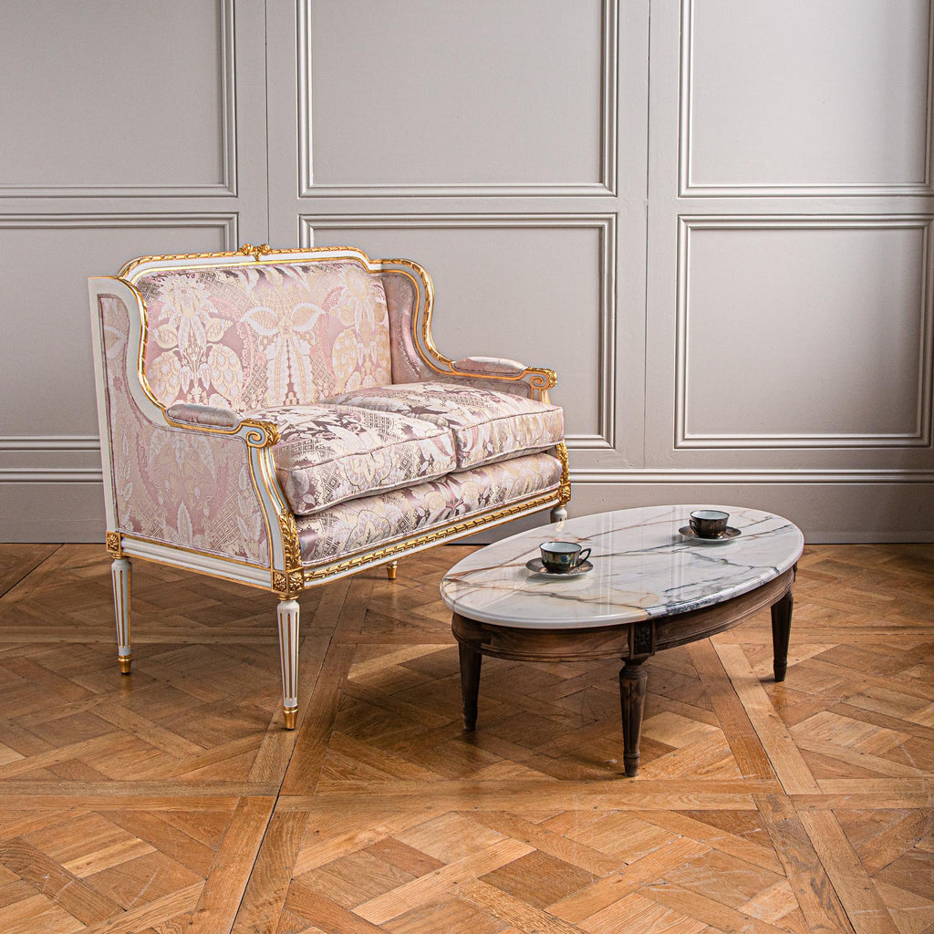 https://a.1stdibscdn.com/louis-xvi-style-sofa-for-sale-picture-4/f_23353/f_217465021724857489211/LXVI_SOFA_070_master.jpg