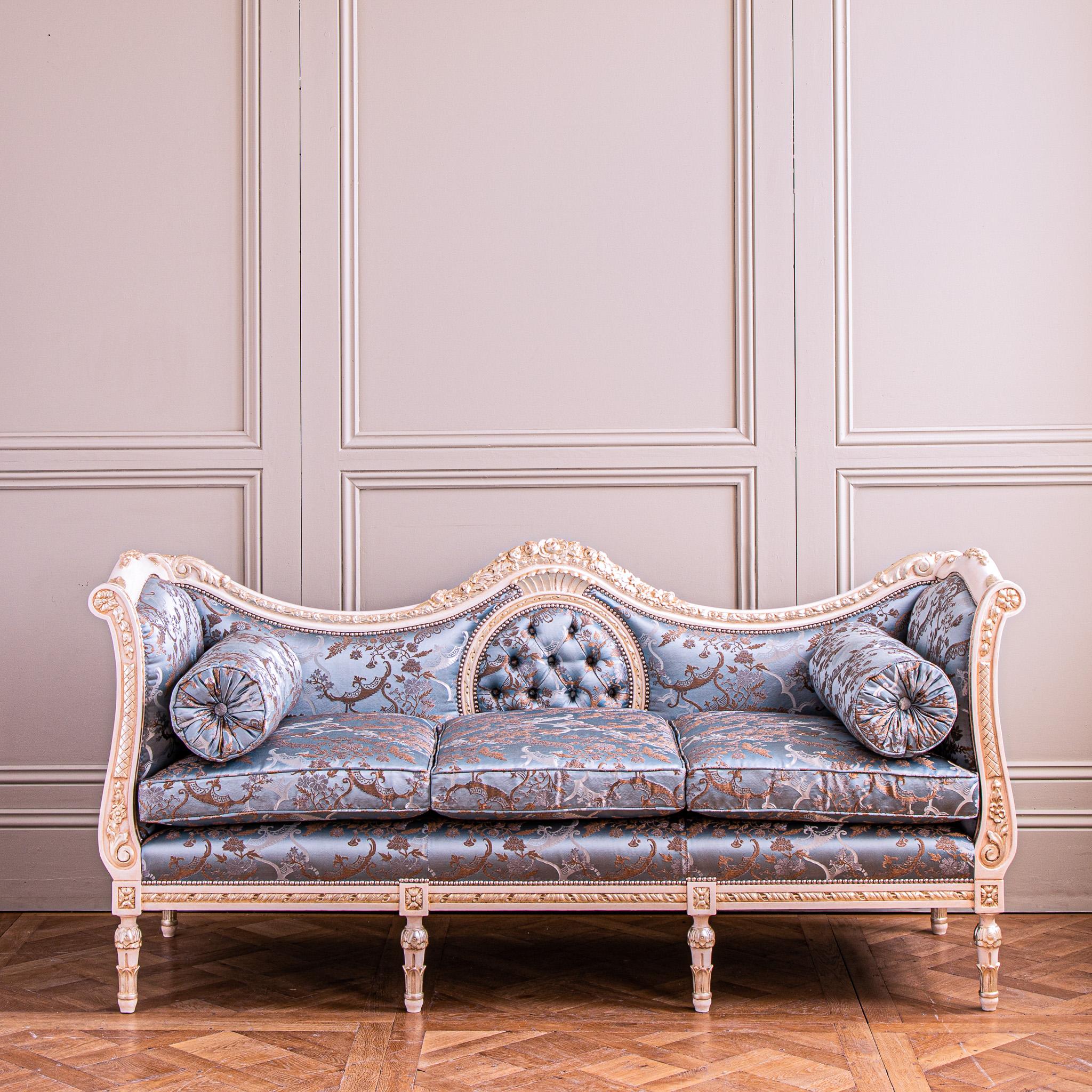 https://a.1stdibscdn.com/customizable-french-louis-xvi-style-sofa-settee-made-by-la-maison-london-for-sale-picture-2/f_23353/f_351164021688733229403/LXV_Blue_Sofa_019_master.jpg