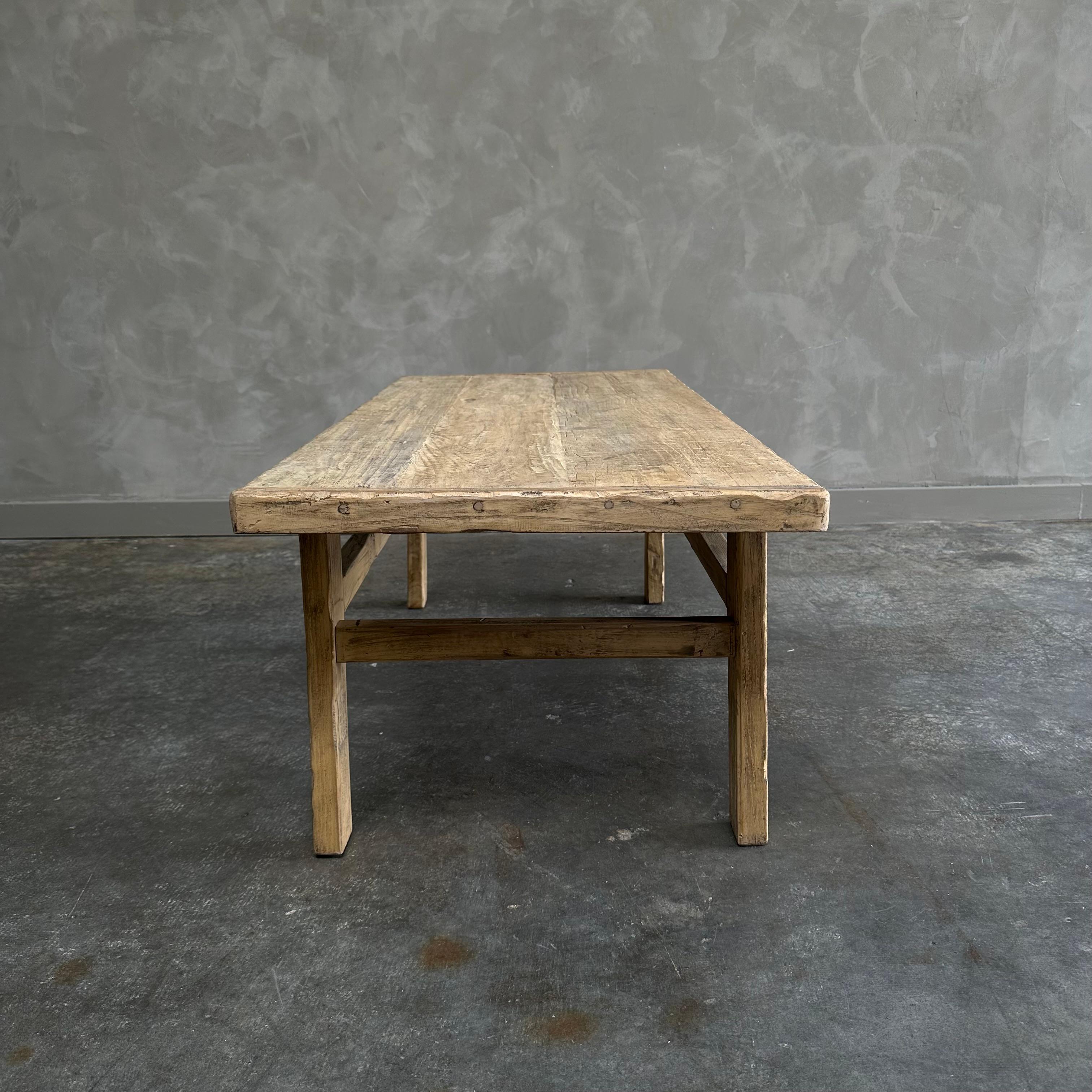 https://a.1stdibscdn.com/custom-made-reclaimed-elm-wood-coffee-table-for-sale-picture-6/f_18223/f_346778321686696460340/L_52_21512_14_master.jpg