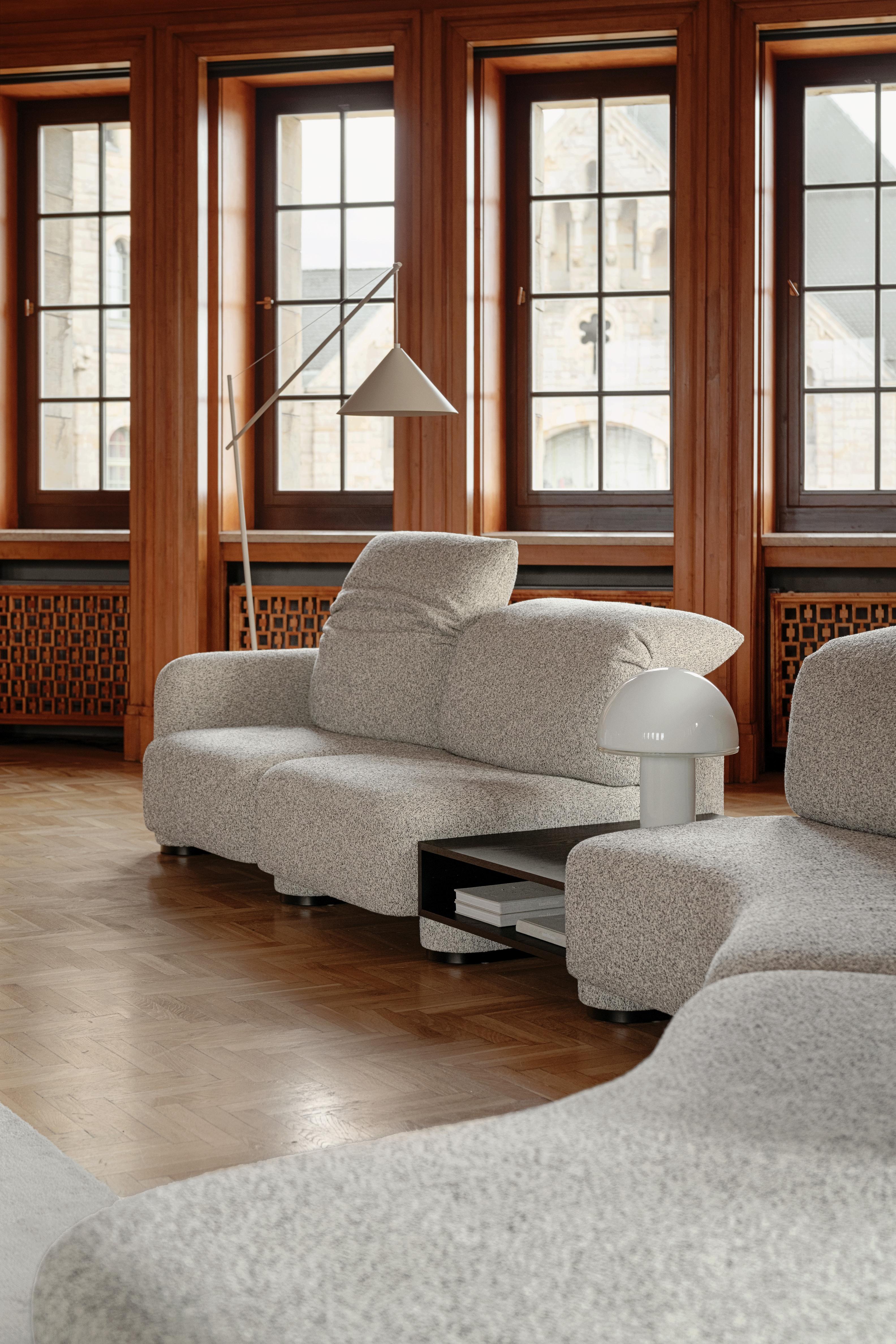 https://a.1stdibscdn.com/la-roche-modular-sofa-for-sale/f_104642/f_453393621749209594533/LaRoche_12__master.jpg