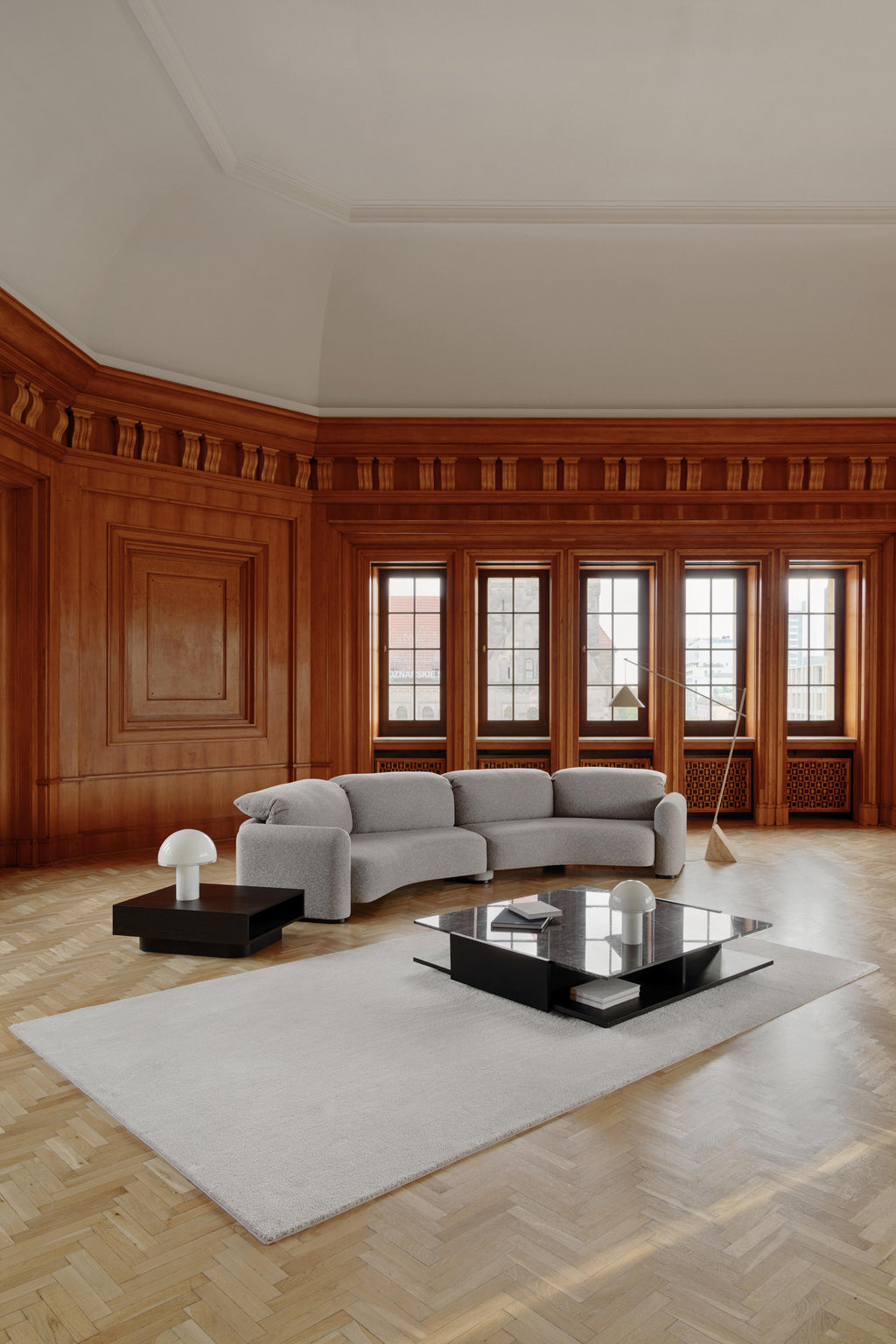 https://a.1stdibscdn.com/la-roche-modular-sofa-for-sale-picture-6/f_104642/f_453393621749209380081/LaRoche_2__master.jpg