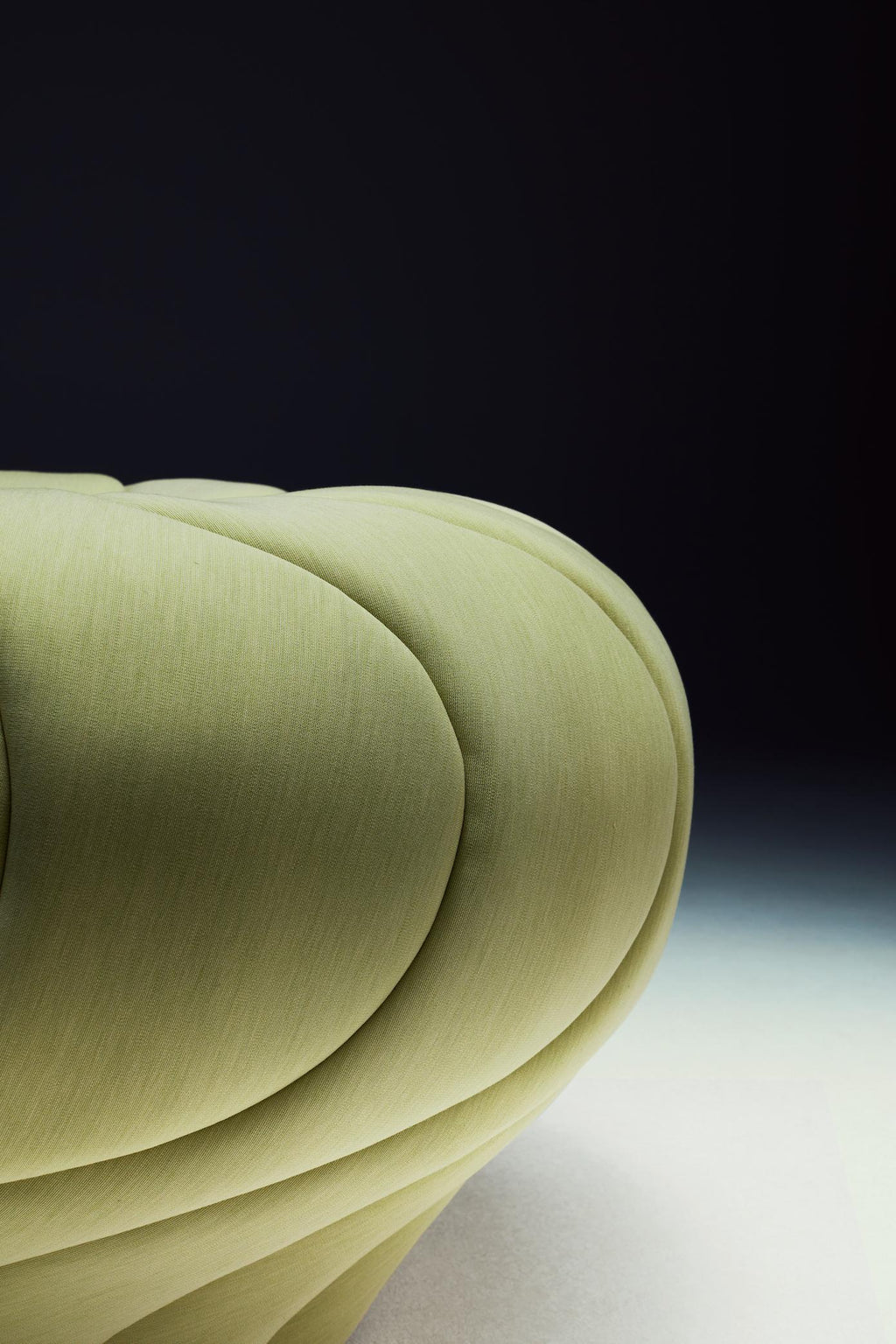 https://a.1stdibscdn.com/la-manufacture-paris-champignon-pouf-designed-by-front-for-sale-picture-3/f_44652/f_258723121635353707186/La_Manufacture_Champignon_Front_studioblanco_HD_3__master.jpg
