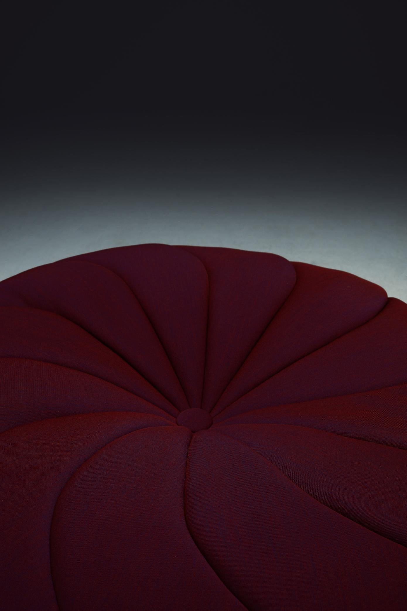 https://a.1stdibscdn.com/la-manufacture-paris-champignon-pouf-designed-by-front-for-sale-picture-4/f_44652/f_258723121635353704526/La_Manufacture_Champignon_Front_studioblanco_HD_4__master.jpg