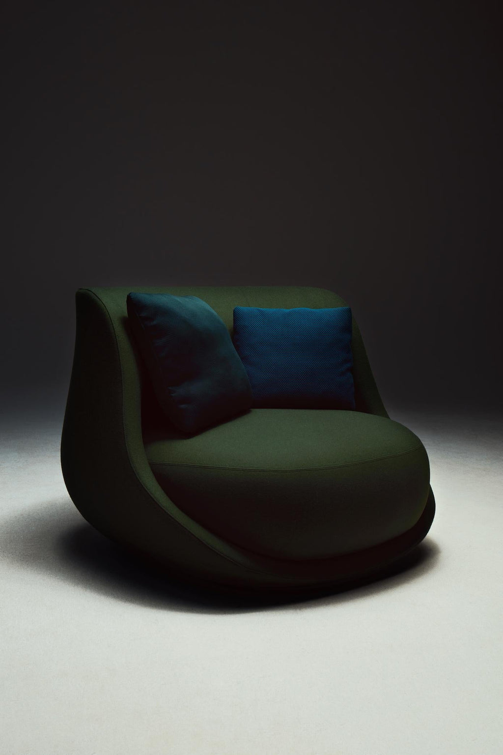 https://a.1stdibscdn.com/la-manufacture-paris-liaison-design-by-luca-nichetto-for-sale-picture-5/f_44652/f_260837421636656372496/La_Manufacture_Liaison_LucaNichetto_studioblanco_HD_1__master.jpg