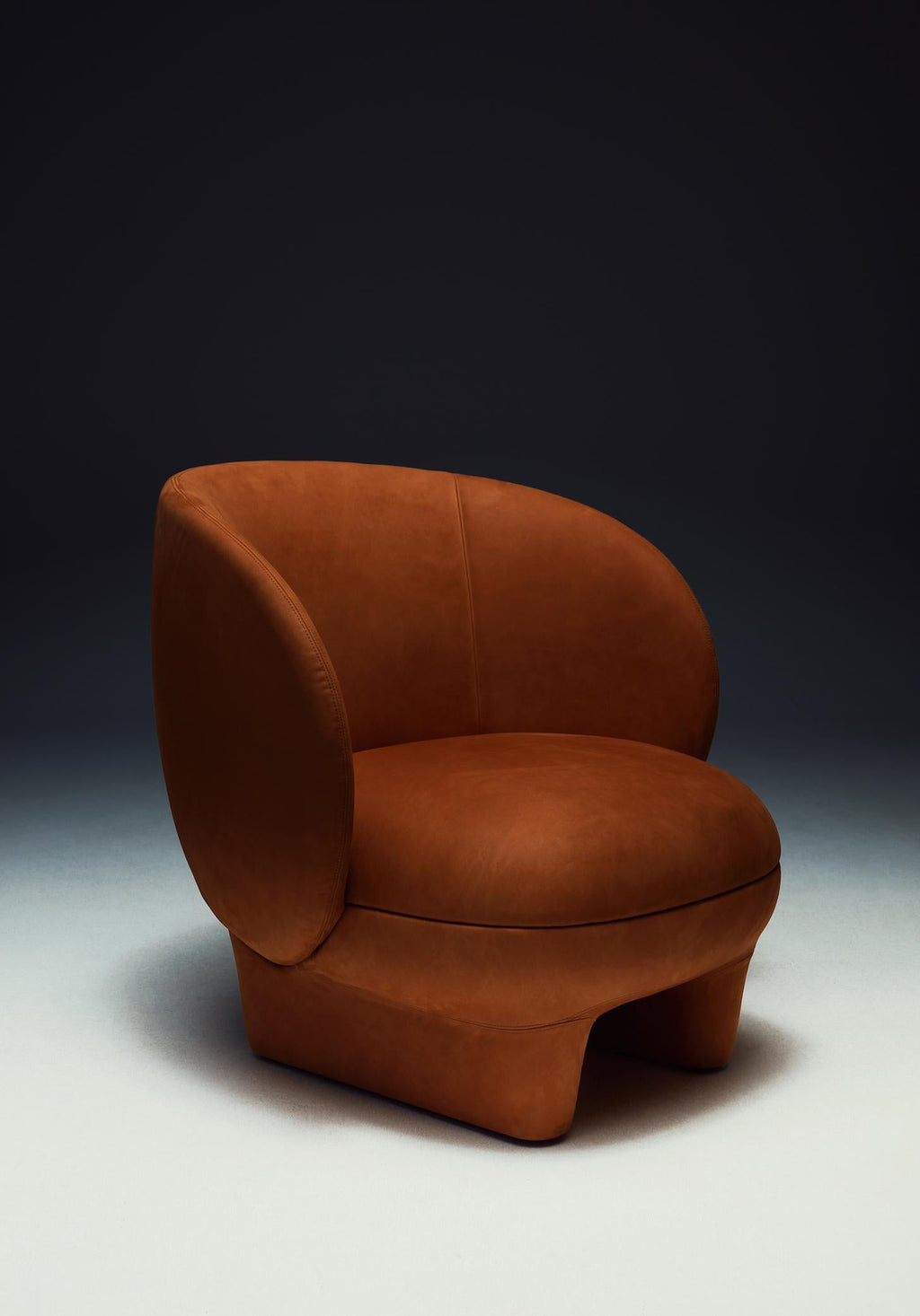 https://a.1stdibscdn.com/la-manufacture-paris-moro-sheepskin-armchair-designed-by-sebastian-herkner-for-sale-picture-3/f_44652/f_258167821634926101466/La_Manufacture_Moro_Sebastian_Herkner_studioblanco_HD_1__master.jpg