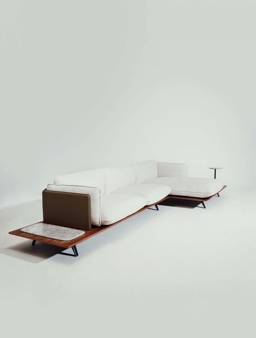 https://a.1stdibscdn.com/la-manufacture-paris-sahara-sofa-design-by-noe-duchaufour-lawrance-for-sale-picture-6/f_44652/f_260840621636658039924/La_Manufacture_Sahara_Noe_DuchaufourLawrence_studioblanco_HD_5__master.jpg