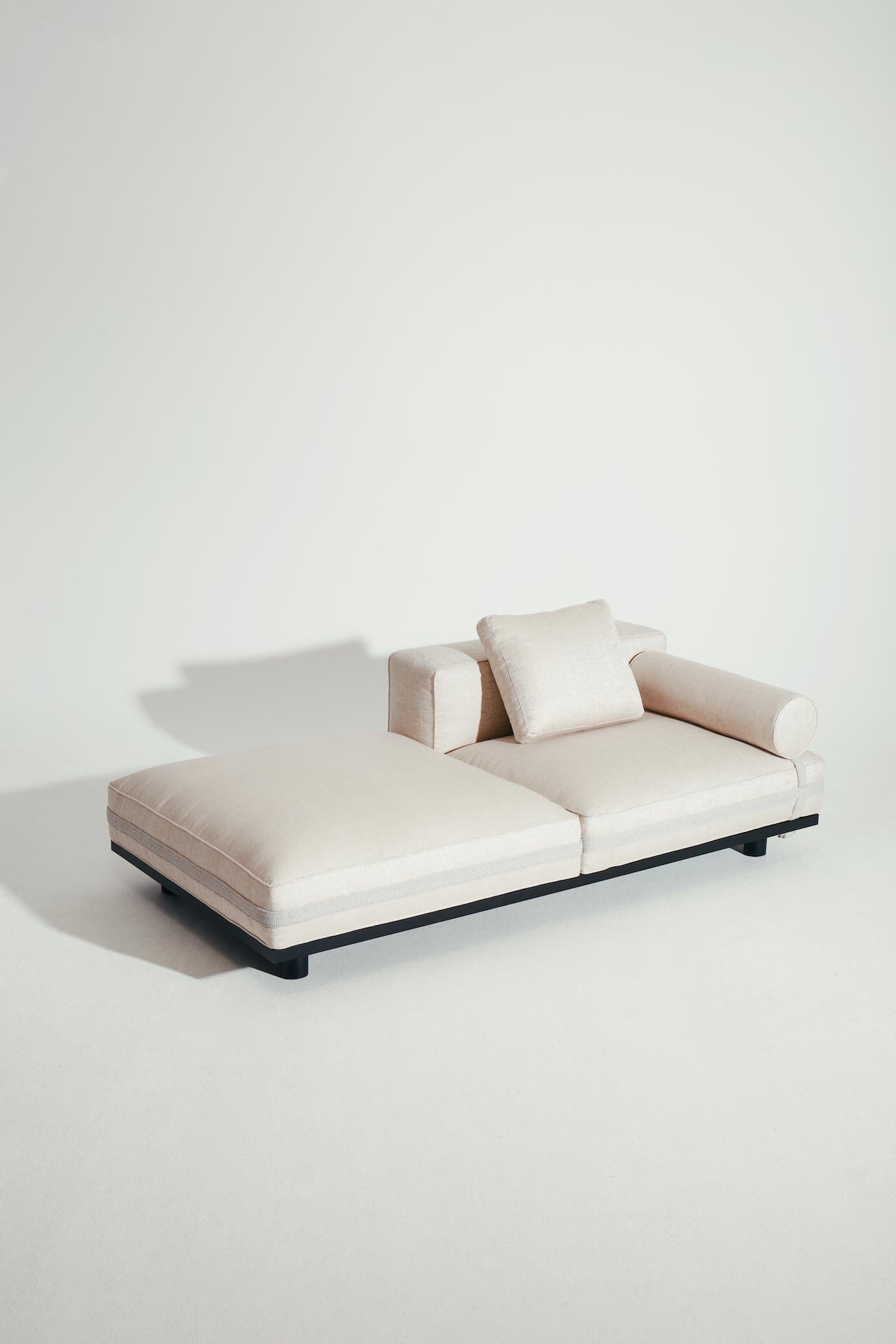 https://a.1stdibscdn.com/la-manufacture-paris-saint-remy-ooutdoor-sofa-design-by-luca-nichetto-for-sale-picture-4/f_44652/f_260843921636658833235/La_Manufacture_SaintRe_my_LucaNichetto_studioBlanco_HD_3__master.jpg
