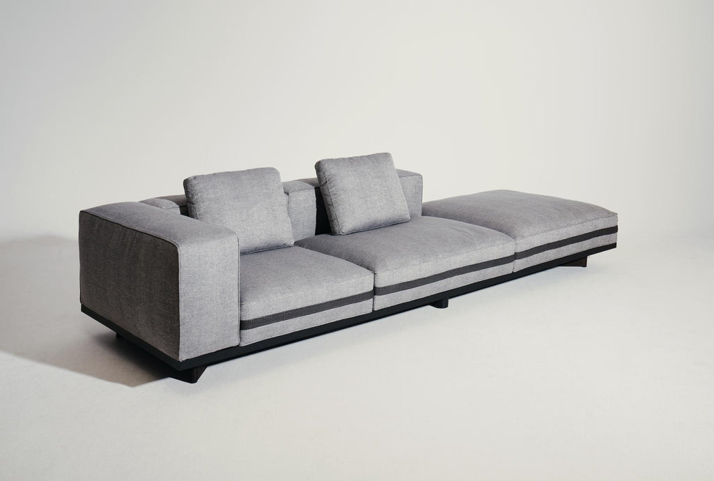https://a.1stdibscdn.com/la-manufacture-paris-saint-remy-ooutdoor-sofa-design-by-luca-nichetto-for-sale-picture-6/f_44652/f_260843921636658833722/La_Manufacture_SaintRe_my_LucaNichetto_studioBlanco_HD_5__master.jpg