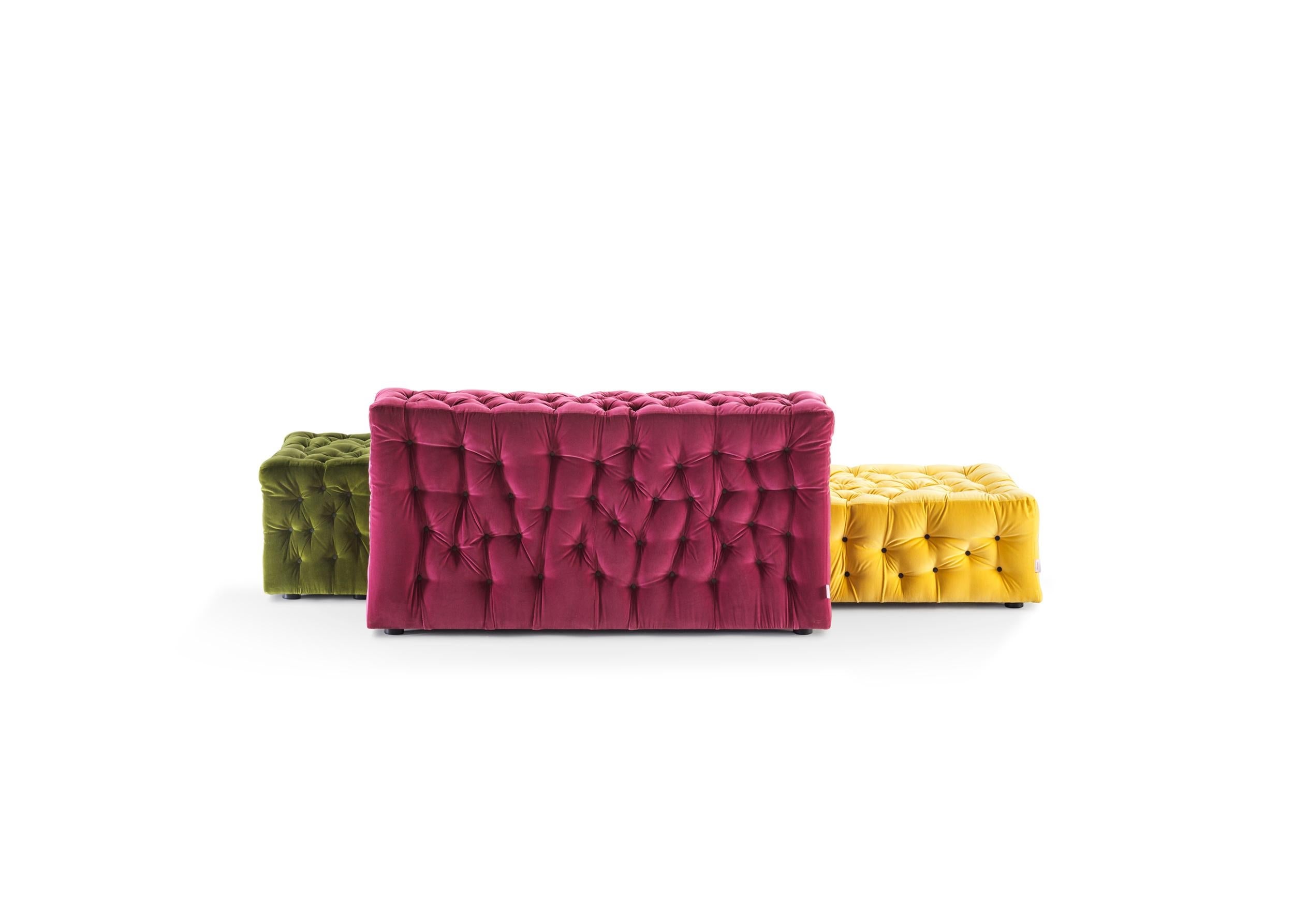 https://a.1stdibscdn.com/la-michetta-composition-2-sofa-in-velvet-by-gaetano-pesce-for-sale-picture-3/56838182/f_445313721744713627966/La_Michetta_Composition_2_Sofa_in_Velvet_by_Gaetano_Pesce_3_master.jpg