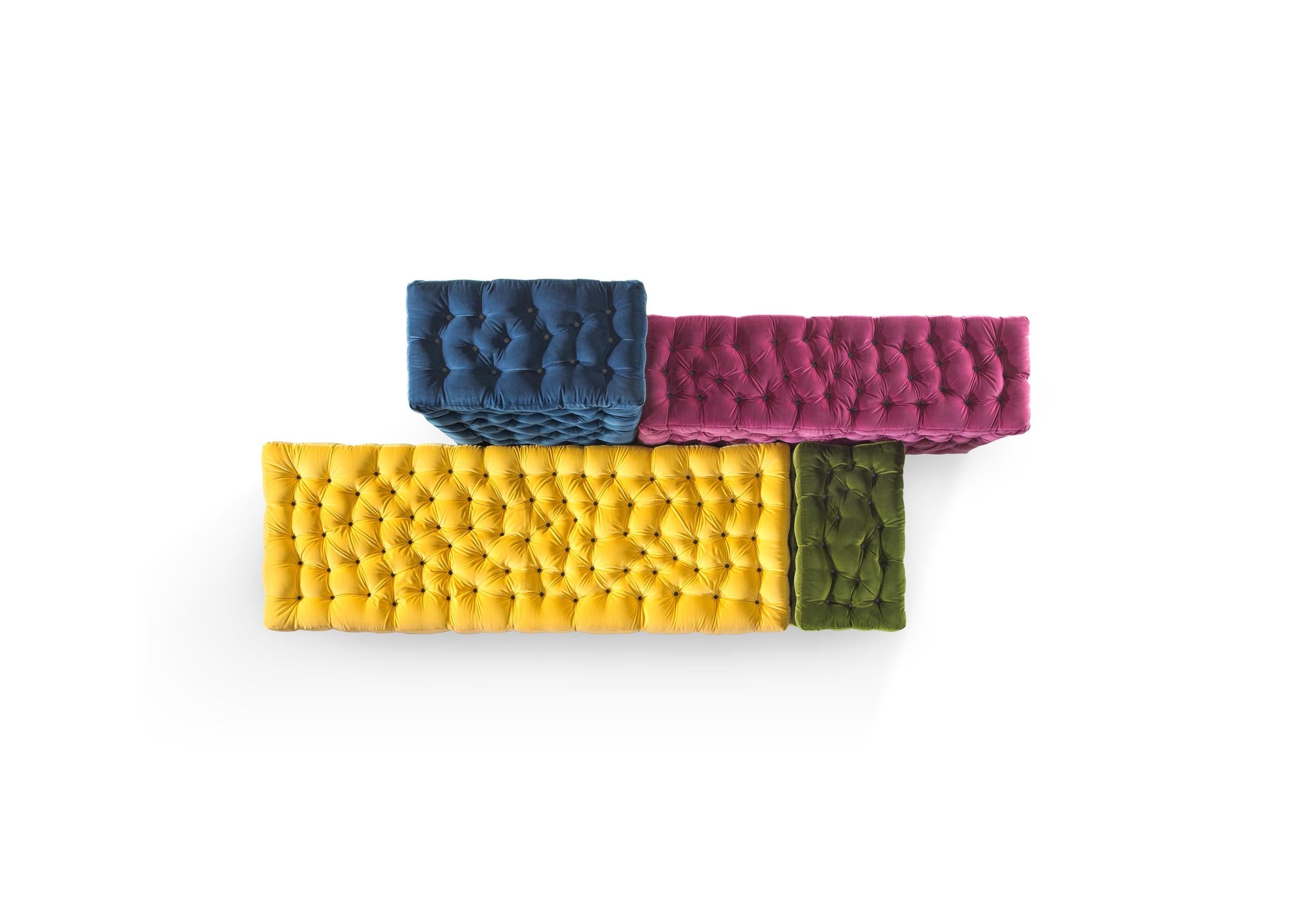 https://a.1stdibscdn.com/la-michetta-composition-4-sofa-in-velvet-by-gaetano-pesce-for-sale-picture-4/56838182/f_445439321744724524372/La_Michetta_Composition_4_Sofa_in_Velvet_by_Gaetano_Pesce_4_master.jpg