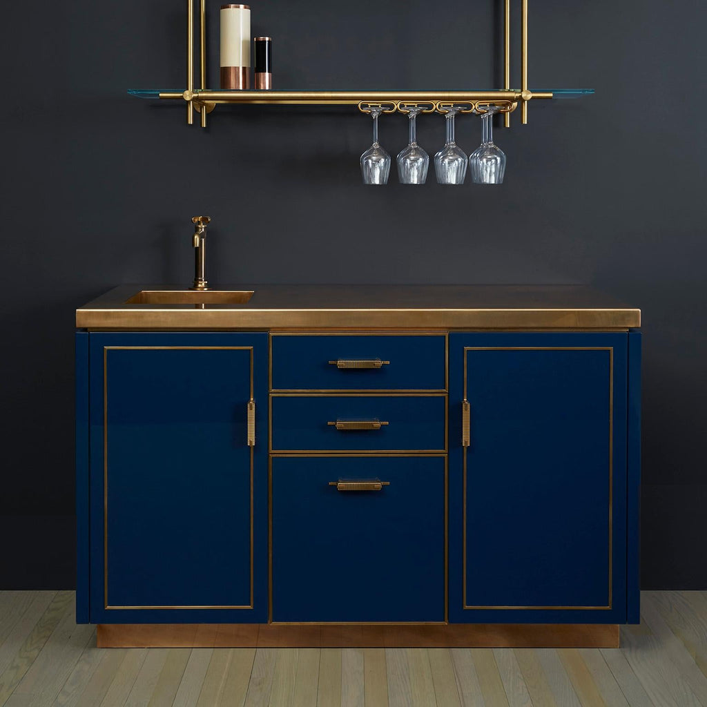 https://a.1stdibscdn.com/amuneals-lacquer-bar-cabinet-with-brass-countertop-for-sale-picture-3/f_28333/f_141940221553872074980/Lacquer_Bar_FRONT_Styled_amuneal_lower_nycshowroom_2019_0330_proof_master.jpg