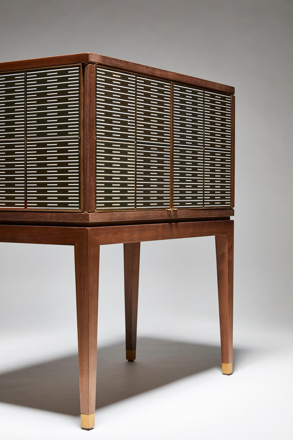 https://a.1stdibscdn.com/cabinet-lala-by-reda-amalou-2019-limited-edition-for-sale-picture-3/f_25931/f_480565521766150916212/Lala_113_master.jpg
