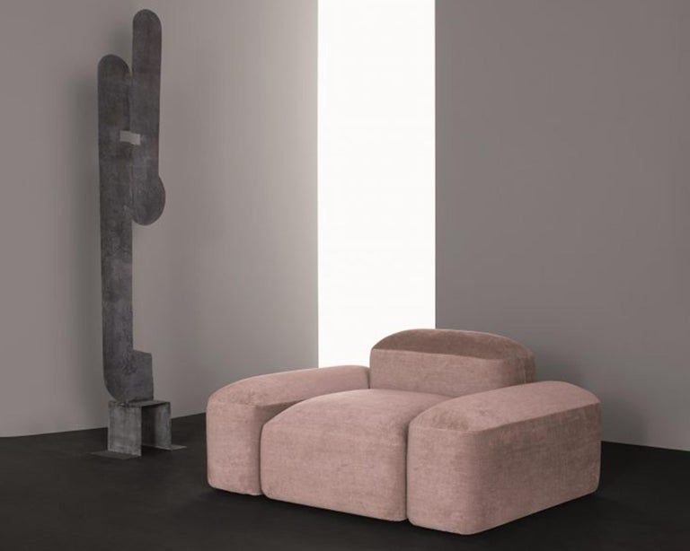 https://a.1stdibscdn.com/modular-and-customizable-armchair-lapis-e010-many-fabrics-available-for-sale-picture-3/f_31233/f_208150821601556623020/Lapis_armchair_1amuralab_1_master.jpg?width=768