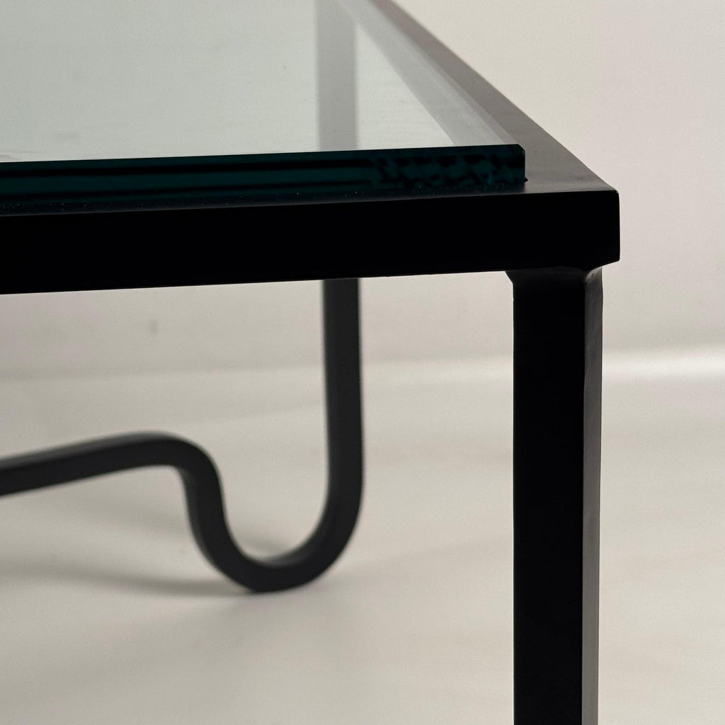 https://a.1stdibscdn.com/large-entretoise-blackened-iron-and-glass-coffee-table-by-design-freres-for-sale-picture-8/f_8184/f_421706021730770409741/Large_Entretoise_Glass_Coffee_Table_7_master.jpg