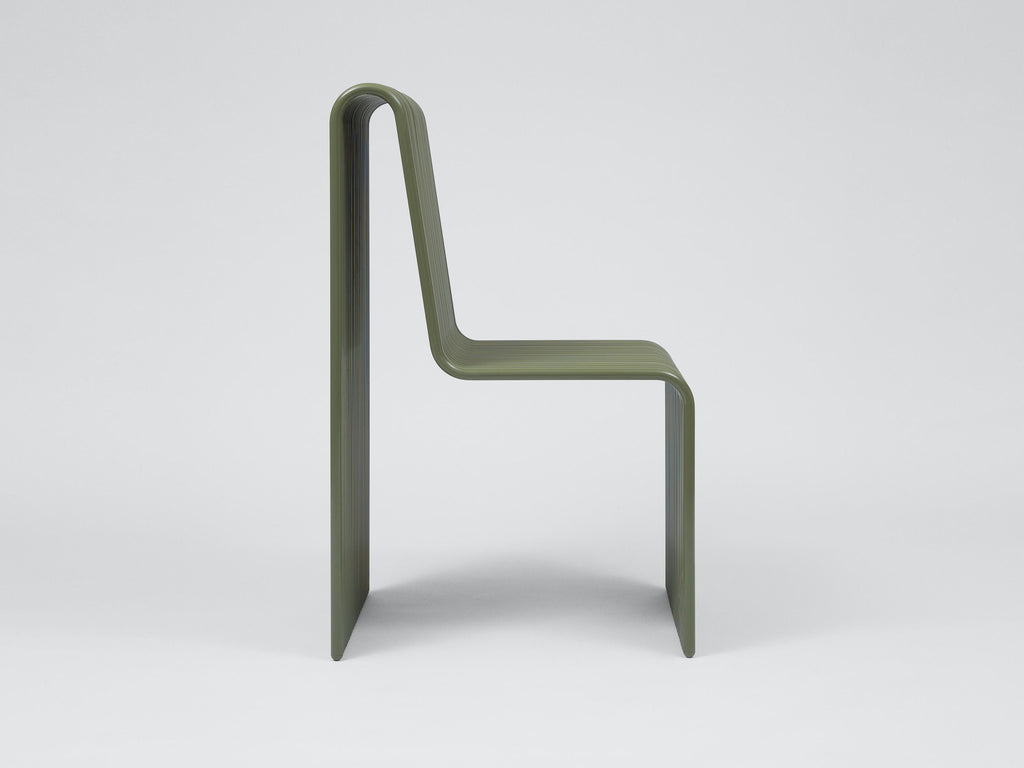 https://a.1stdibscdn.com/customizable-powdercoated-aluminum-indoor-outdoor-ribbon-chair-by-laun-for-sale-picture-9/f_37133/f_329006321677026262388/Laun_5_17_2021_0039_Edit_master.jpg