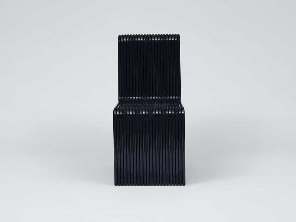 https://a.1stdibscdn.com/customizable-powdercoated-aluminum-indoor-outdoor-ribbon-chair-by-laun-for-sale-picture-12/f_37133/f_329006321677026262190/Laun_5_17_2021_0042_Edit_master.jpg