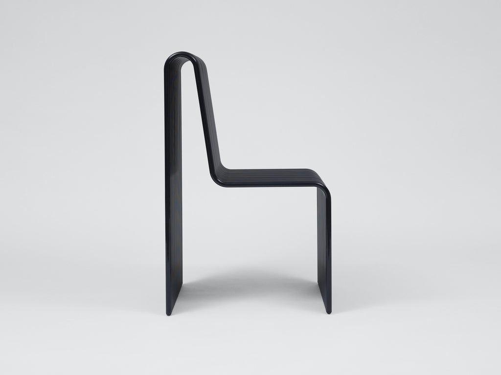 https://a.1stdibscdn.com/customizable-powdercoated-aluminum-indoor-outdoor-ribbon-chair-by-laun-for-sale-picture-14/f_37133/f_329006321677026265540/Laun_5_17_2021_0044_Edit_master.jpg