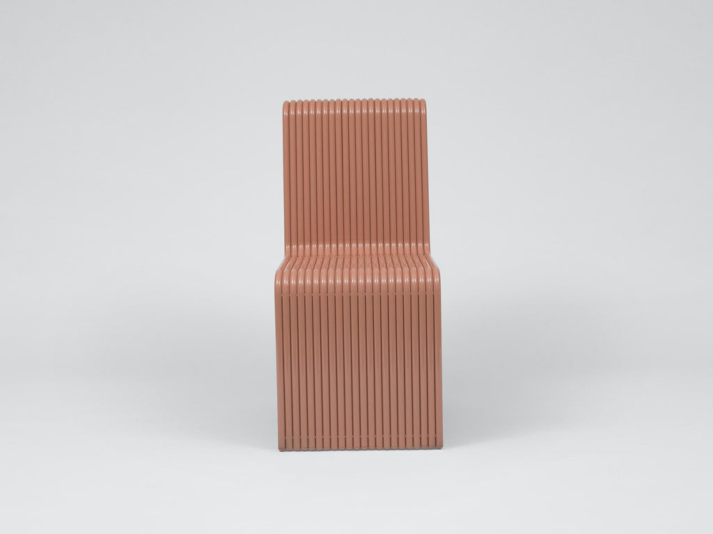 https://a.1stdibscdn.com/customizable-powdercoated-aluminum-indoor-outdoor-ribbon-chair-by-laun-for-sale-picture-15/f_37133/f_329006321677026263774/Laun_5_17_2021_0045_Edit_master.jpg