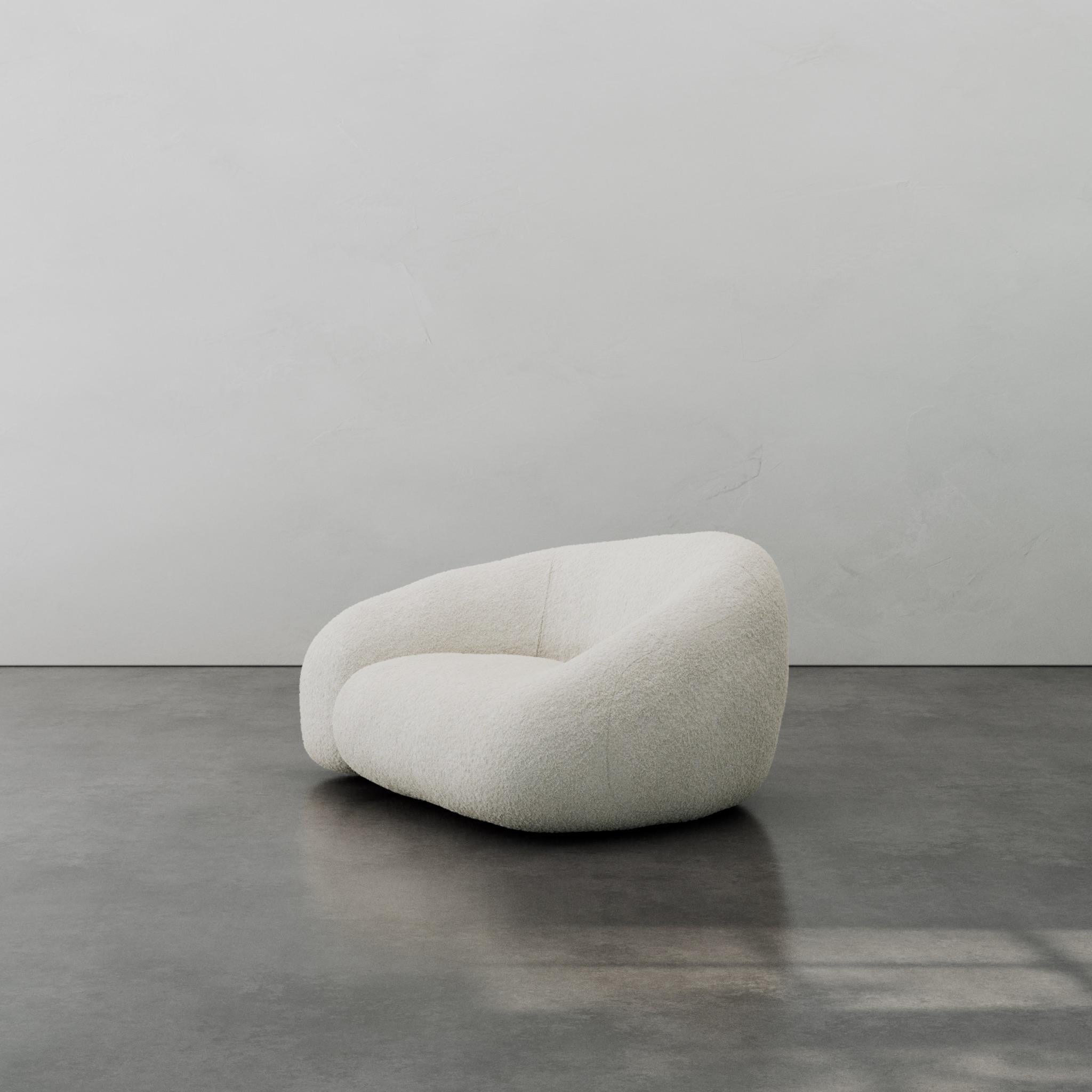 https://a.1stdibscdn.com/contemporary-colar-armchair-with-soft-shape-for-sale-picture-5/f_70152/f_432272521737375704132/Launching_armchair_01New_Take_4_0000_master.jpeg