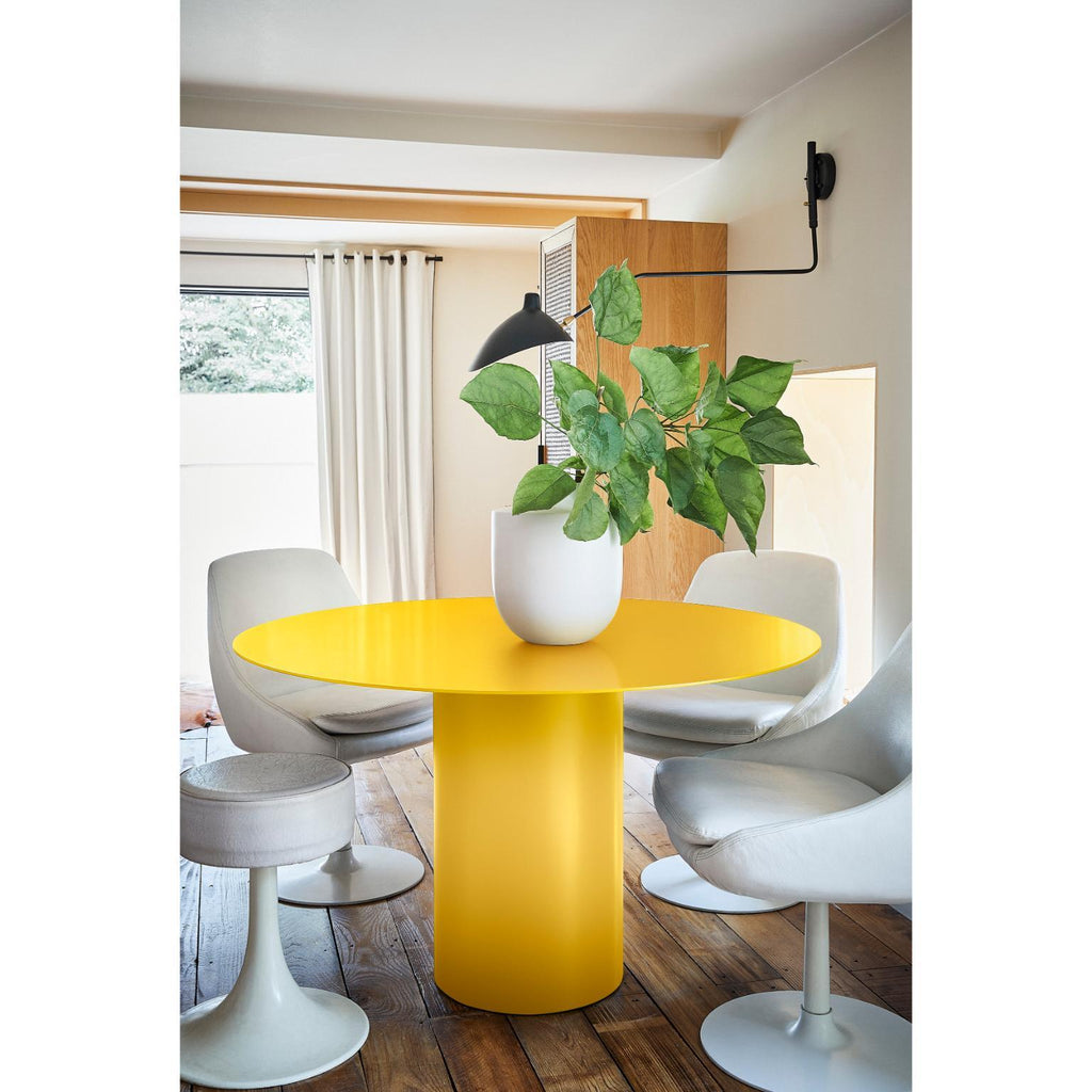 https://a.1stdibscdn.com/ibiza-dining-metal-table-by-laurence-du-tilly-for-sale-picture-4/f_12192/f_481684921767390005922/LdT_IBIZA_jaune_master.jpg