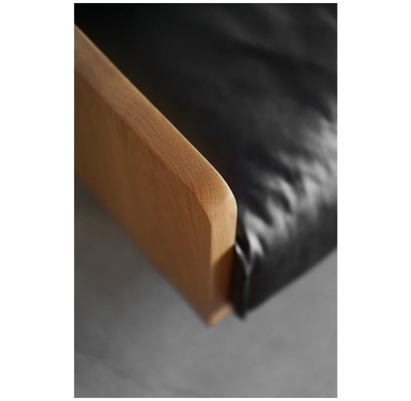 https://a.1stdibscdn.com/leather-carter-sofa-for-sale-picture-3/32076752/f_397592021715932533566/Leather_Carter_Sofa_3_master.jpg