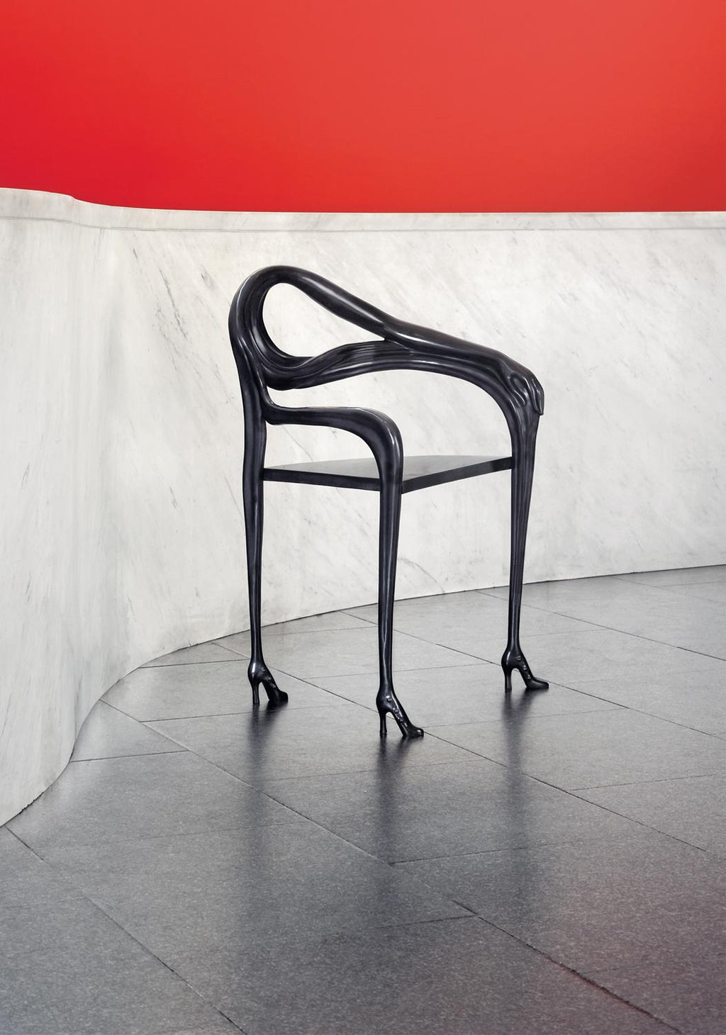 https://a.1stdibscdn.com/leda-blacklabel-armchair-limited-edition-salvador-dali-for-sale-picture-2/f_12192/f_319537021672238538519/Leda_BAJA_master.jpg
