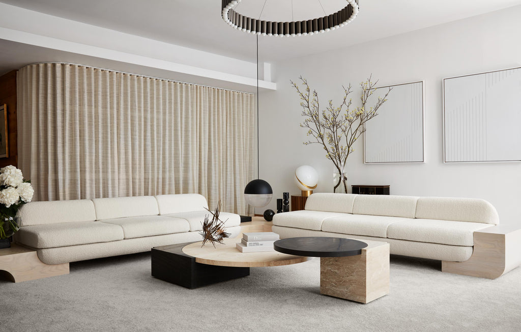 https://a.1stdibscdn.com/lee-broom-white-street-sofa-for-sale-picture-2/f_94022/f_406886921721322008364/LeeBroom_06_Living_Room_SKJ_master.jpeg
