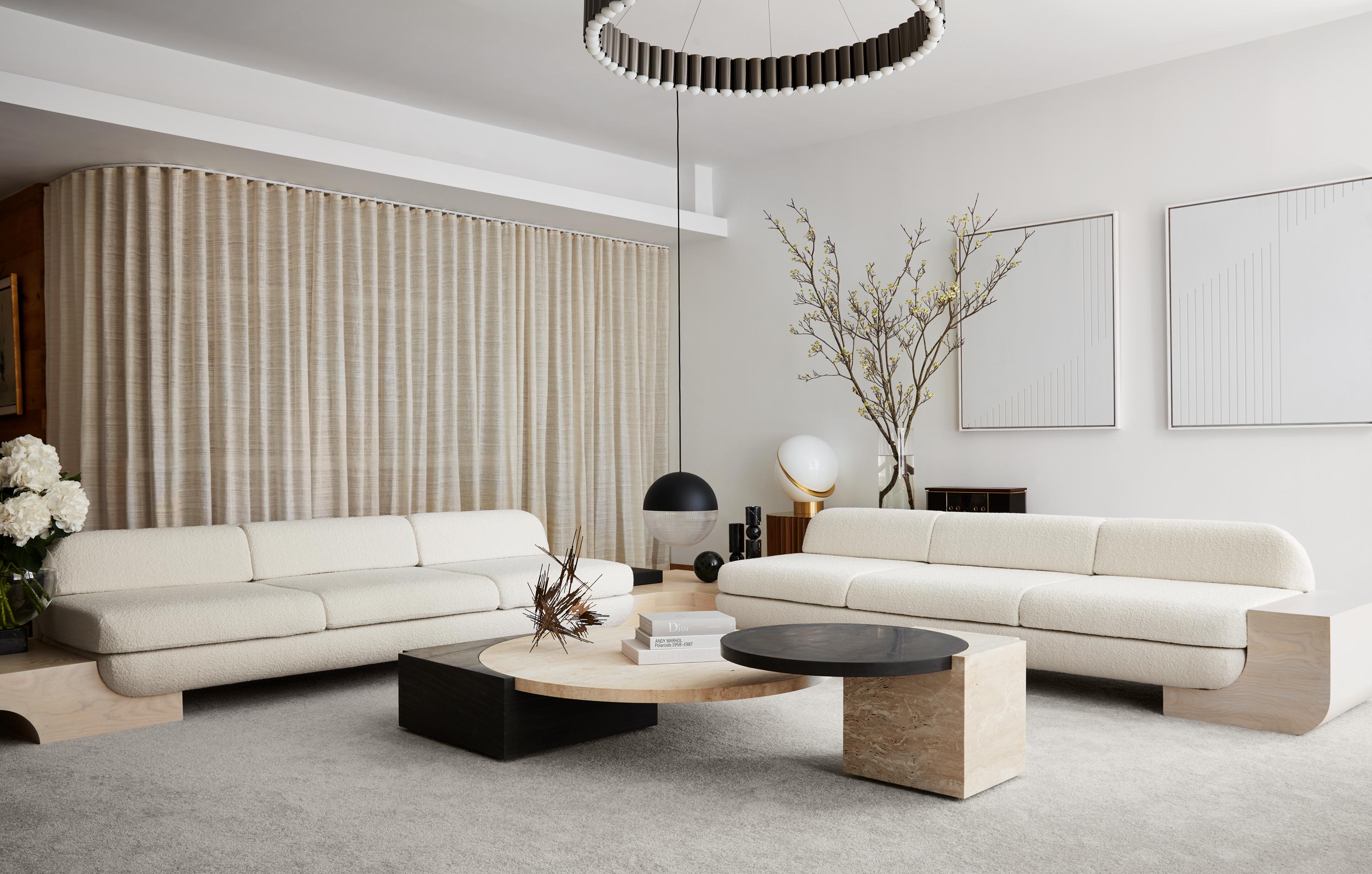 https://a.1stdibscdn.com/lee-broom-white-street-sofa-for-sale-picture-2/f_94022/f_406886921721322008364/LeeBroom_06_Living_Room_SKJ_master.jpeg