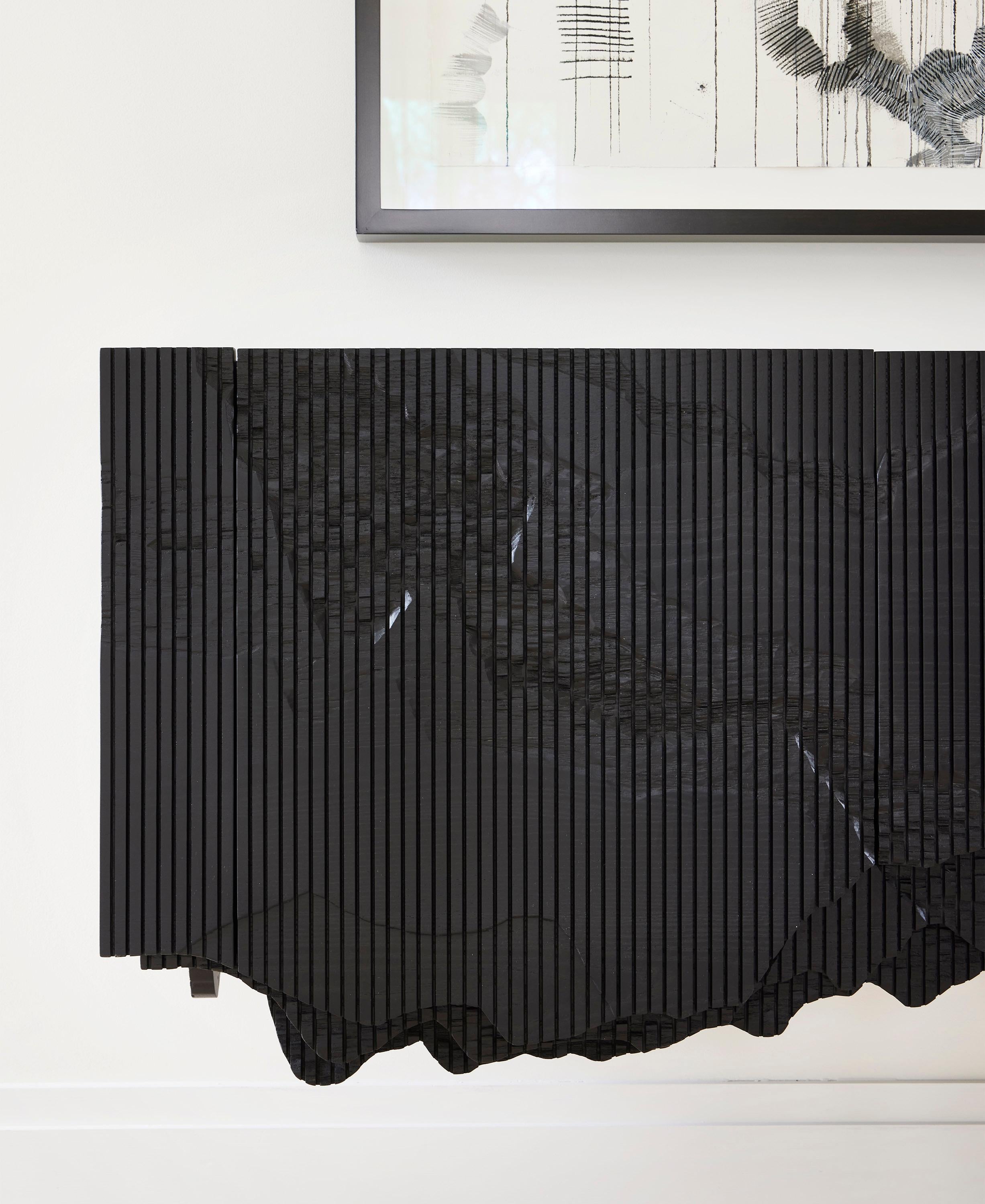 https://a.1stdibscdn.com/ledge-floating-console-72-in-black-by-simon-johns-for-sale-picture-9/f_26473/f_170410511621358447353/Left_detail_1_Web_master.jpg