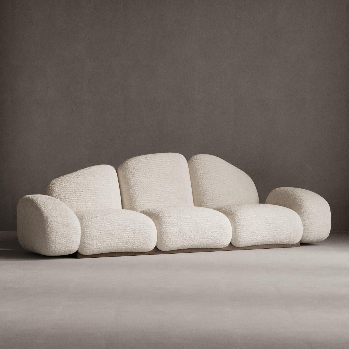 https://a.1stdibscdn.com/legend-sofa-by-plyus-design-for-sale-picture-5/f_12192/f_385774021708952291431/Legend_Sofa_1_master.jpg
