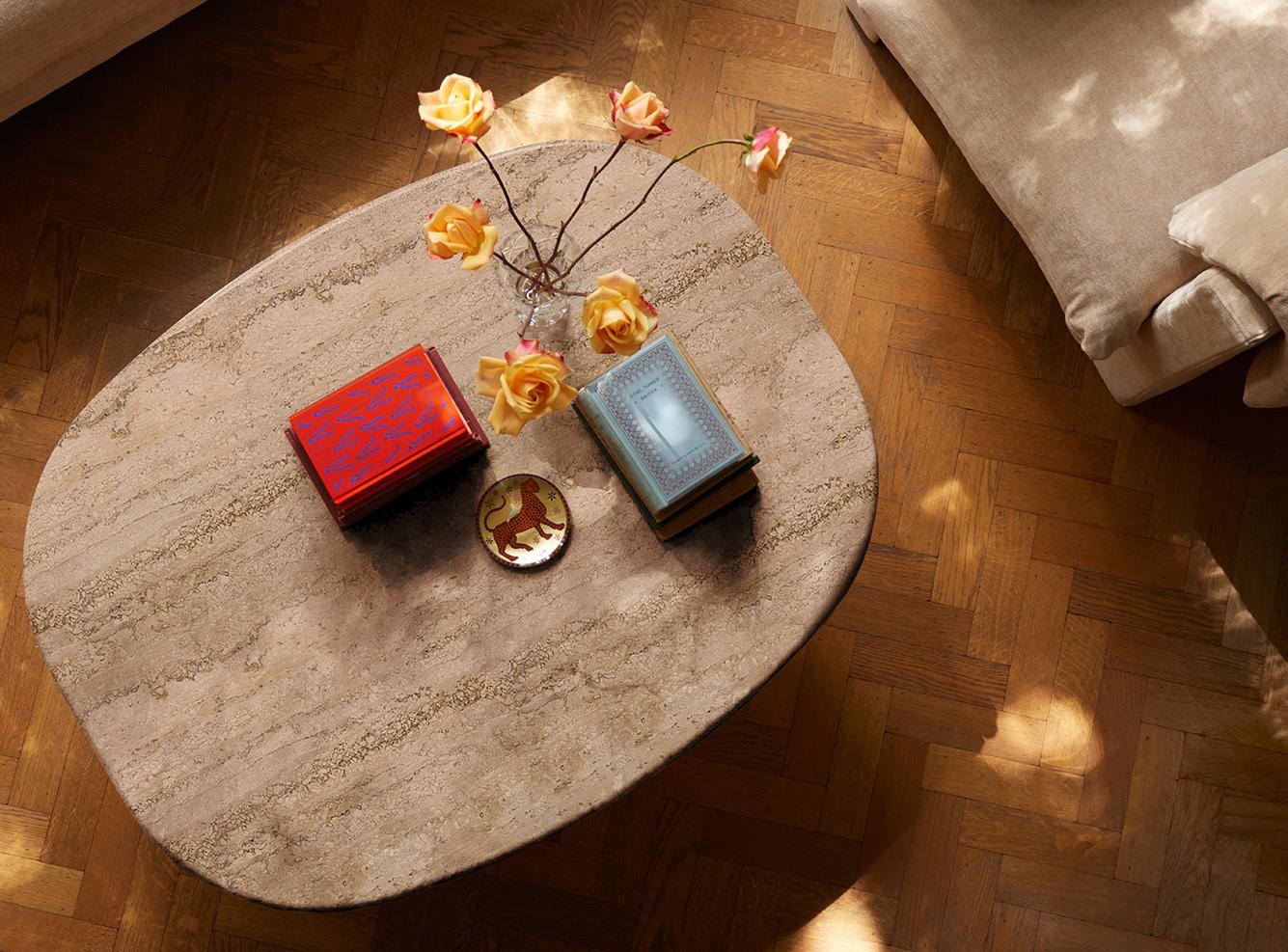 https://a.1stdibscdn.com/circa-coffee-table-made-in-italy-in-travertine-designed-by-yaniv-chen-for-sale-picture-9/f_59512/f_359033321767788363568/Lemon_Lifestyle_Photography_Circa_Coffee_Table_Travertine_01_copy_master.jpg