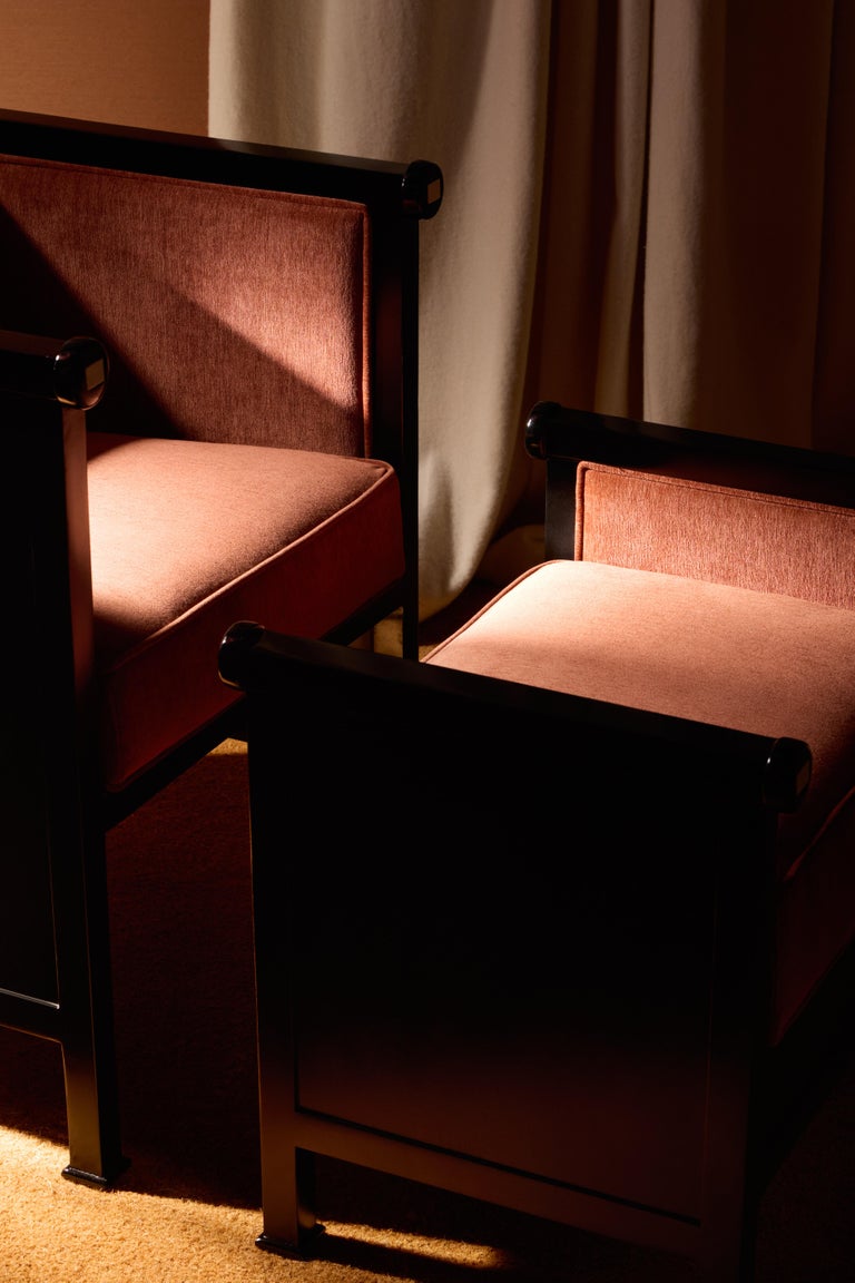 https://a.1stdibscdn.com/keys-chair-in-dedar-adamo-eva-by-kevin-frankental-for-lemon-for-sale-picture-6/f_59512/f_444658321744351195896/Lemon_Lifestyle_Photography_Keys_Coffee_Table_04_master.jpg?width=768